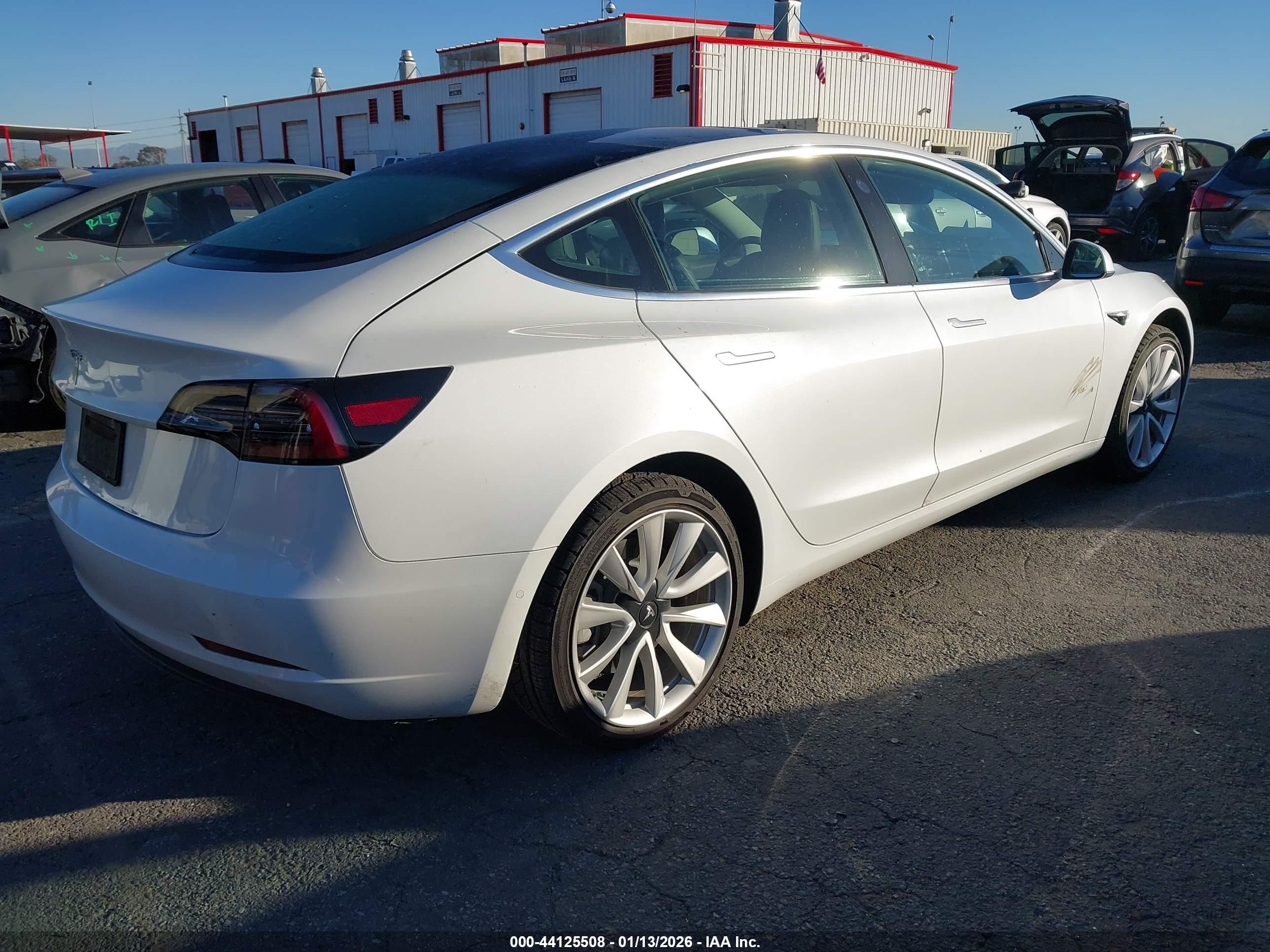 TESLA MODEL image 4