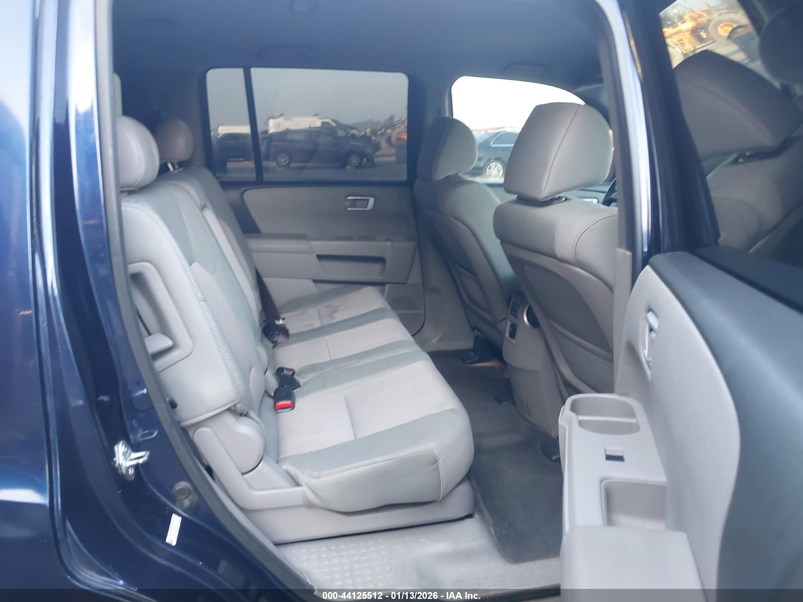 HONDA PILOT image 8