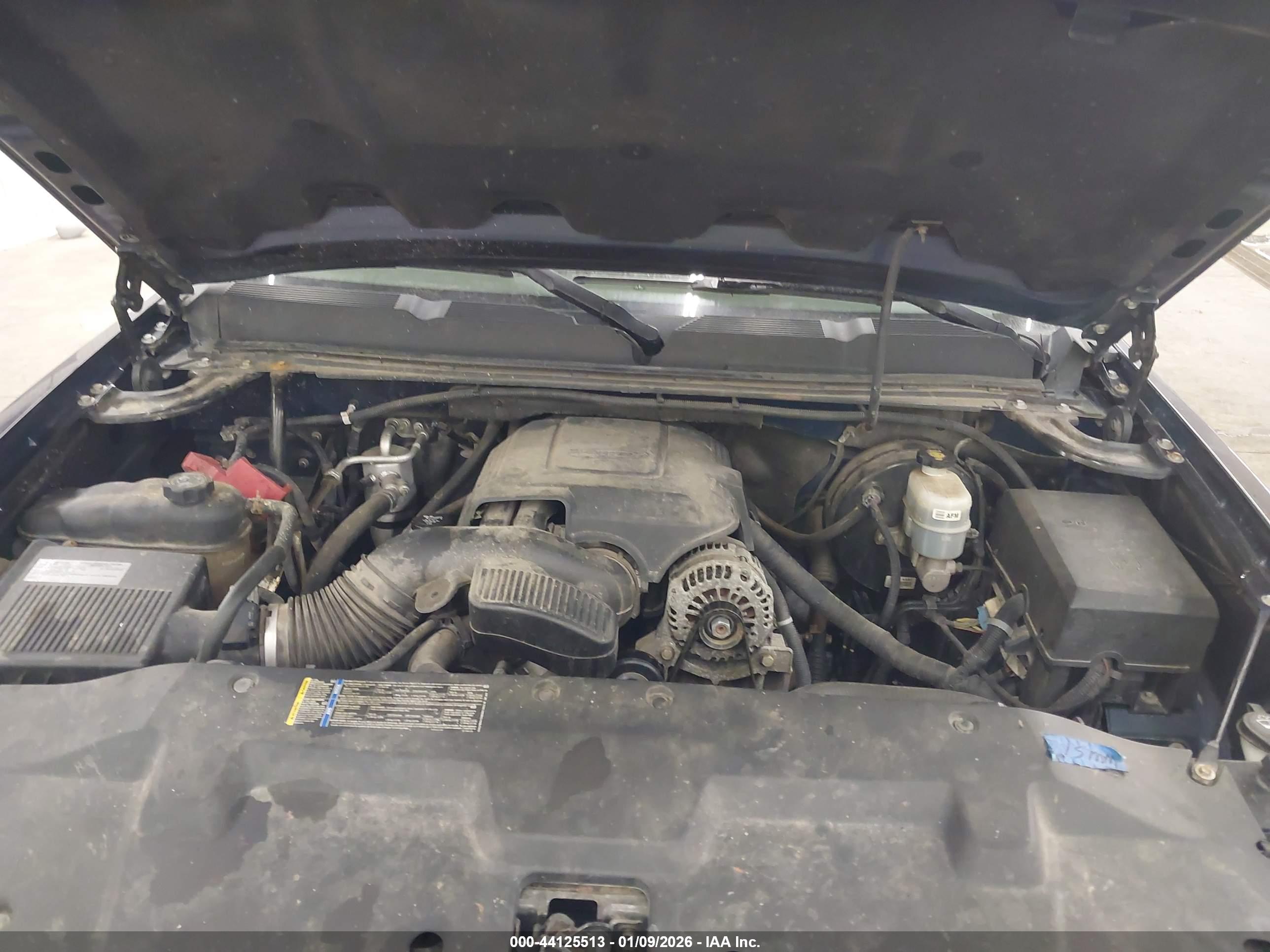 CHEVROLET SILVERADO image 10