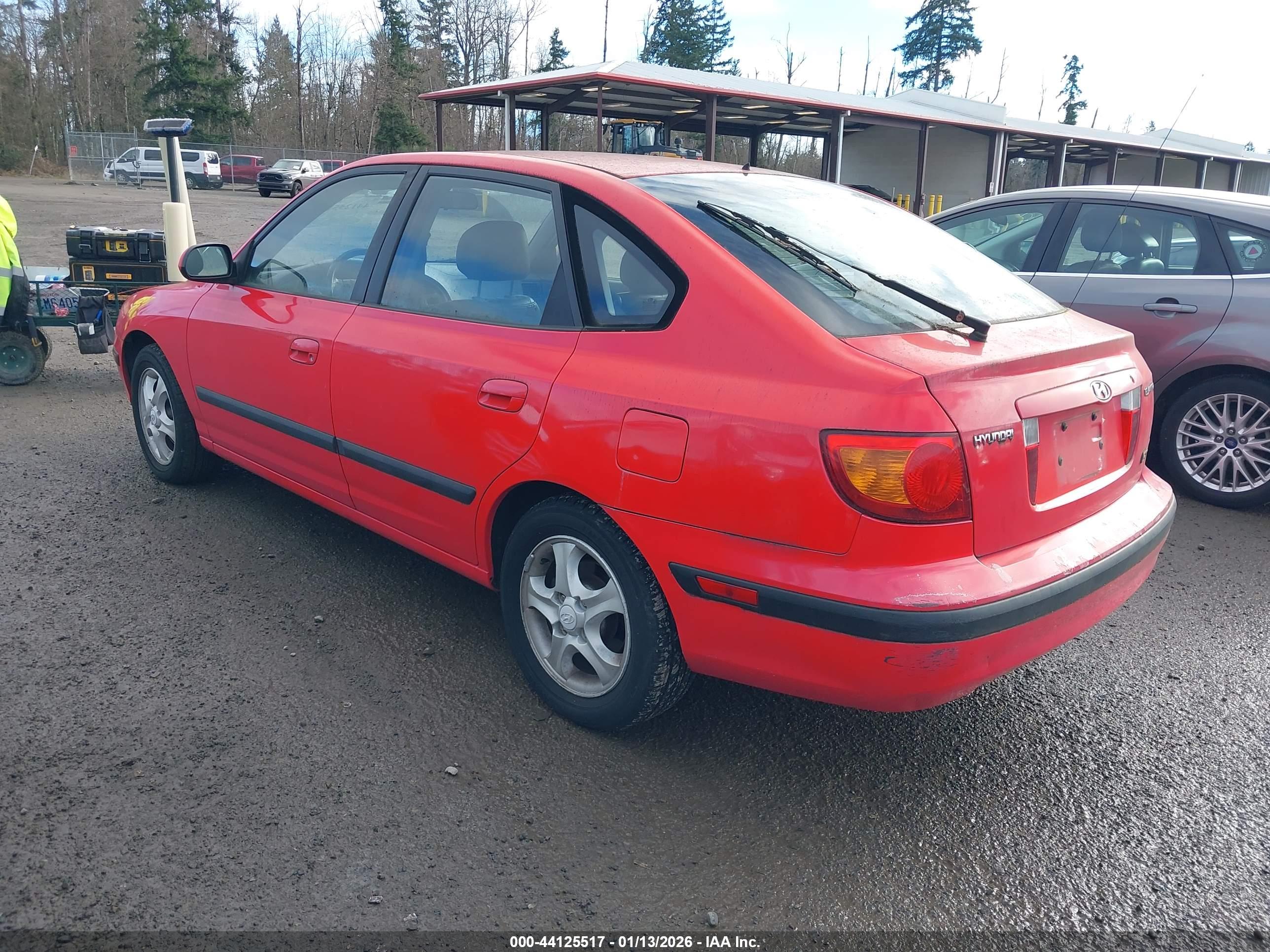 HYUNDAI ELANTRA image 3