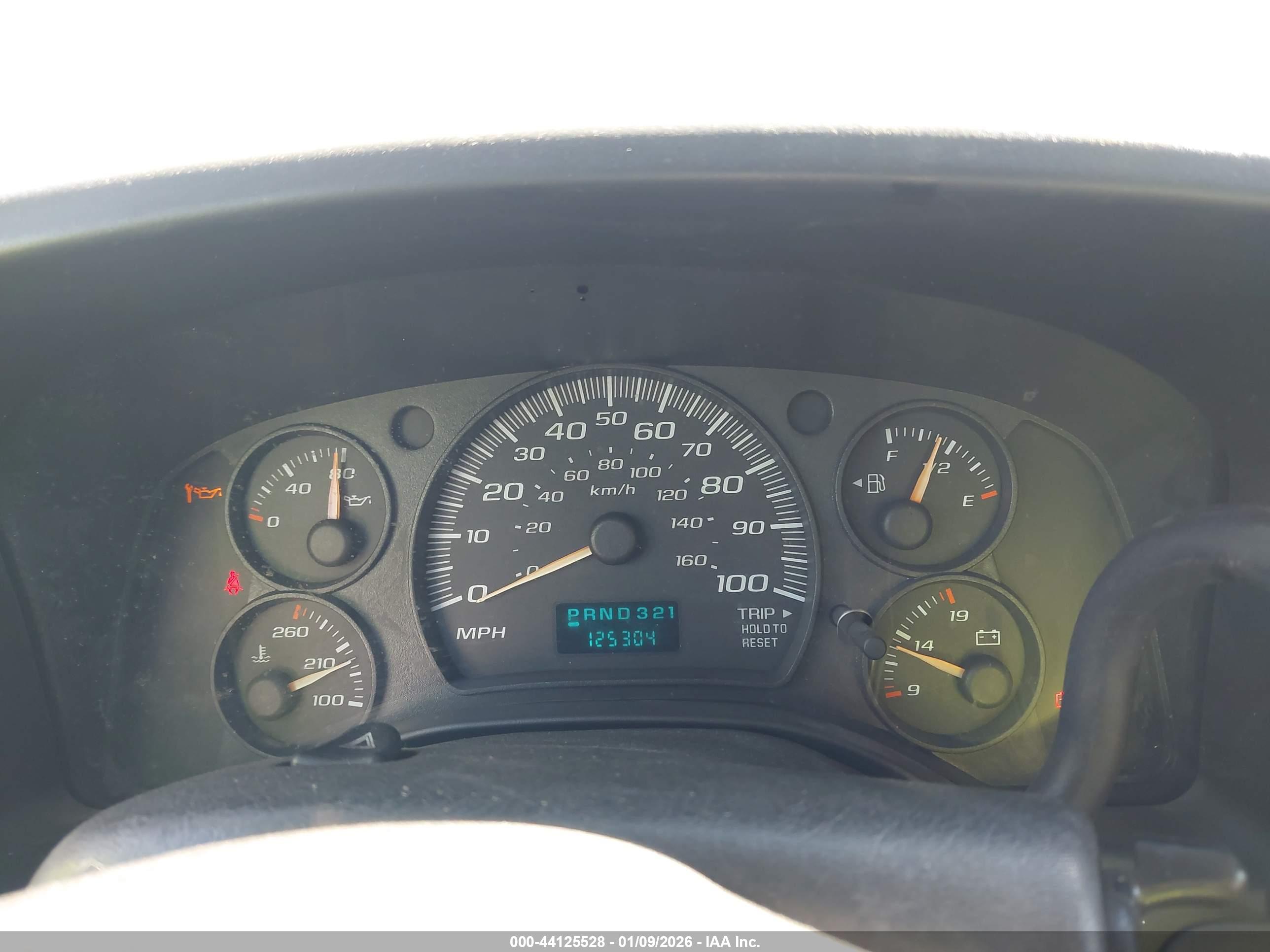 CHEVROLET EXPRESS image 7