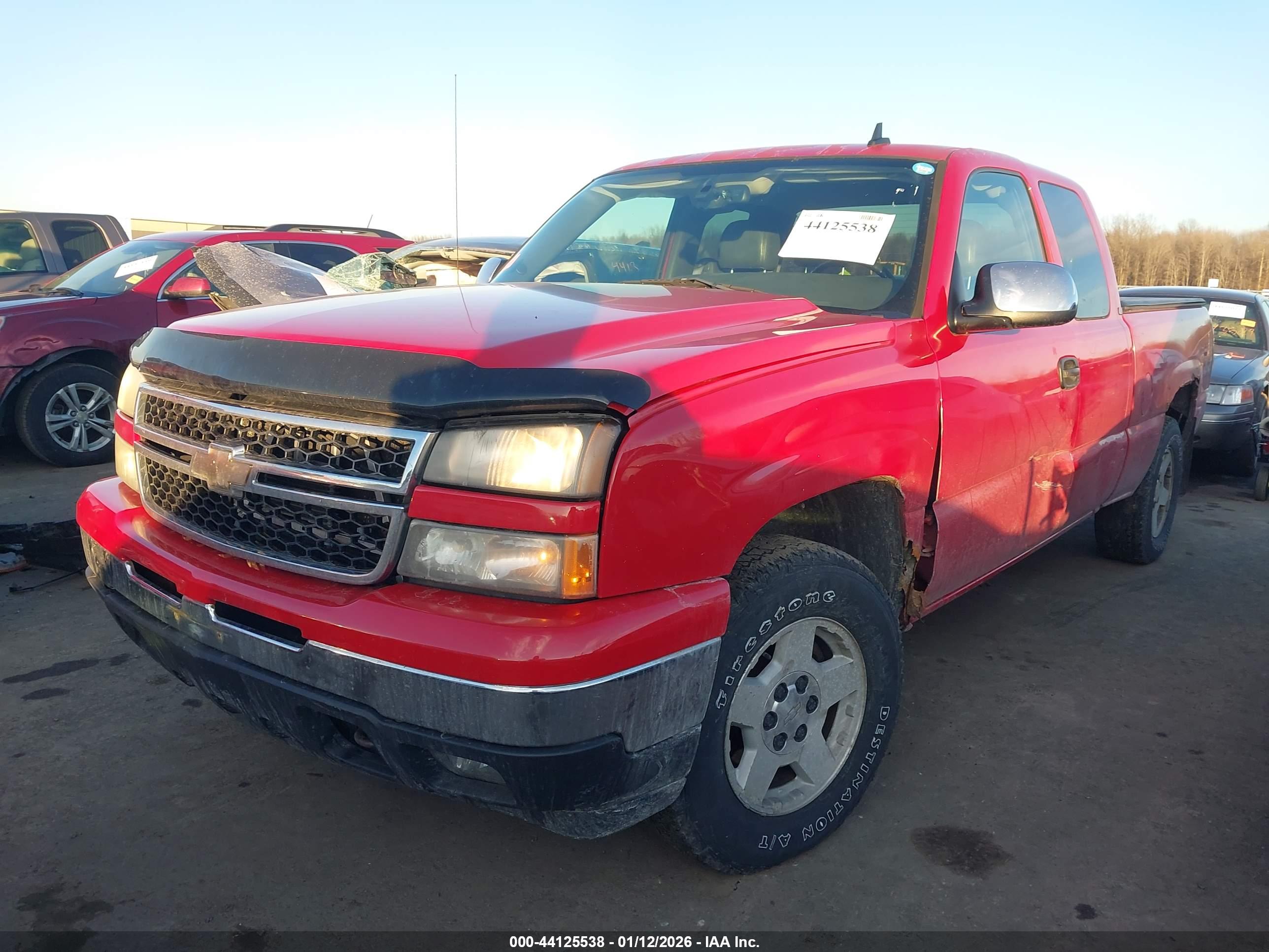 CHEVROLET SILVERADO image 2