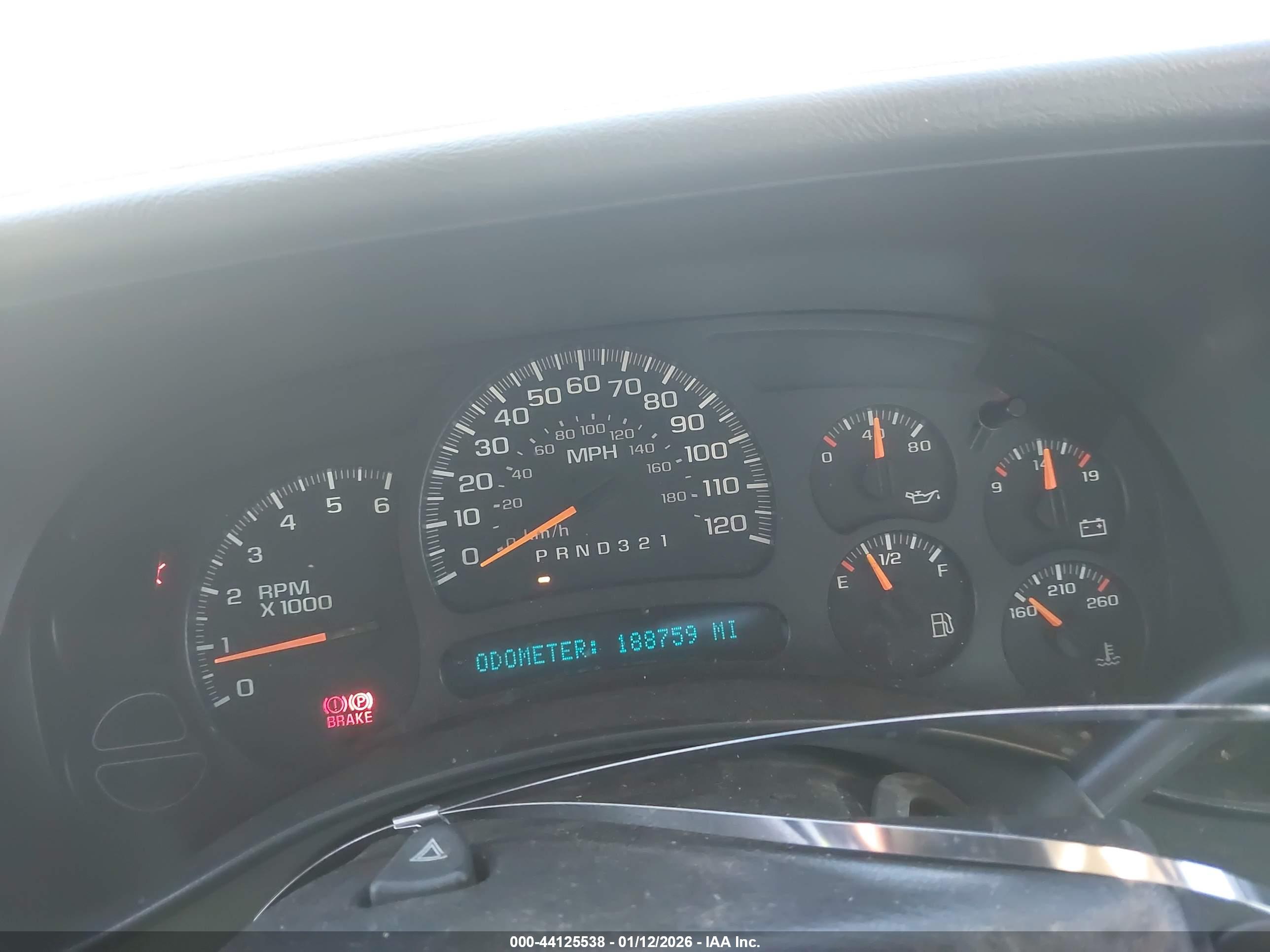 CHEVROLET SILVERADO image 7