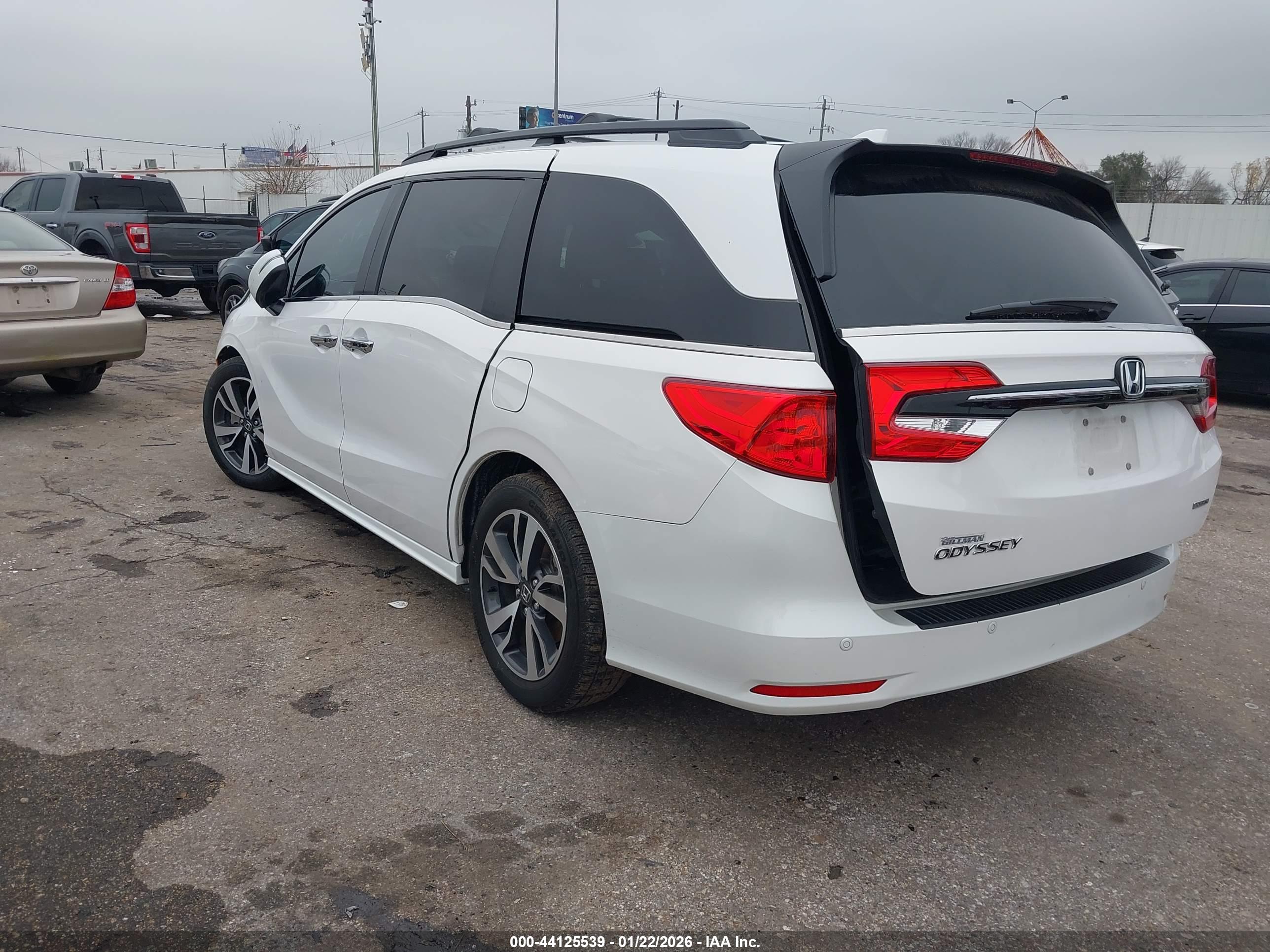 HONDA ODYSSEY image 3