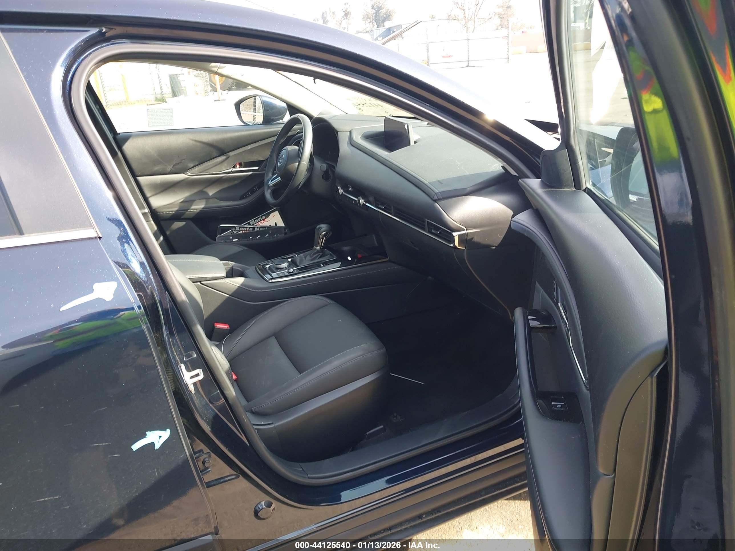 MAZDA CX-30 image 5