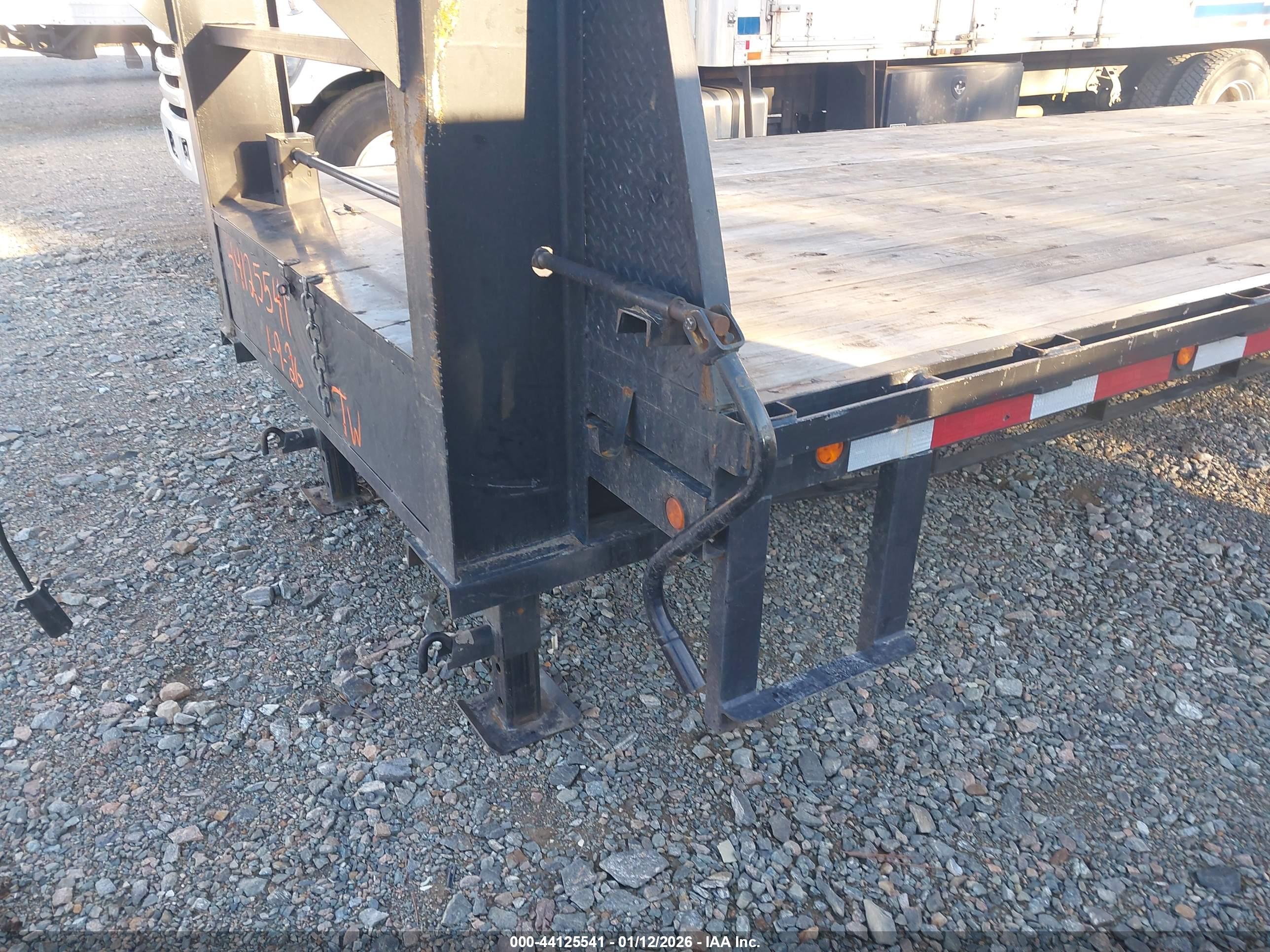 TRAILER BAUTISTA image 10