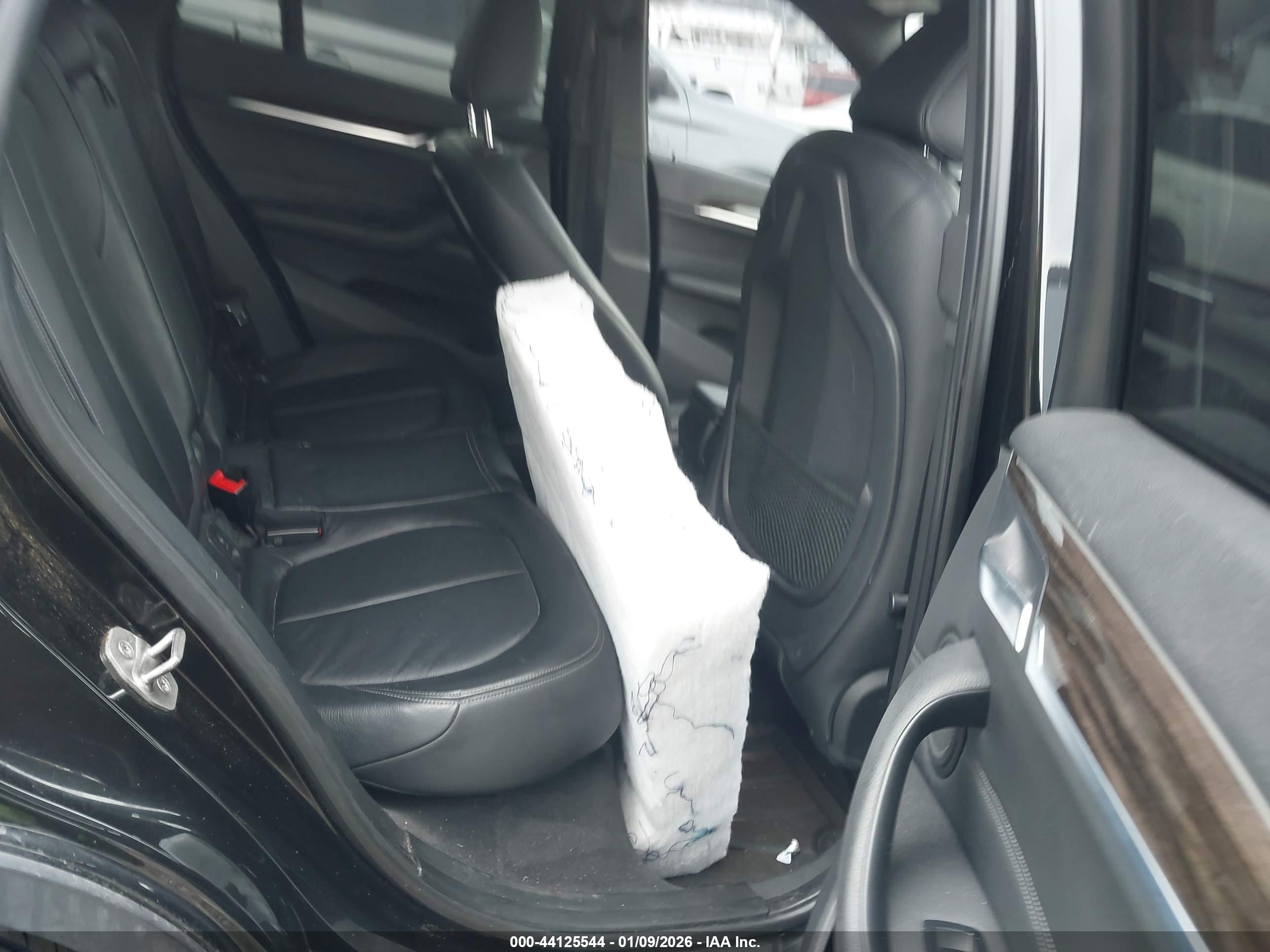 BMW X1 image 8