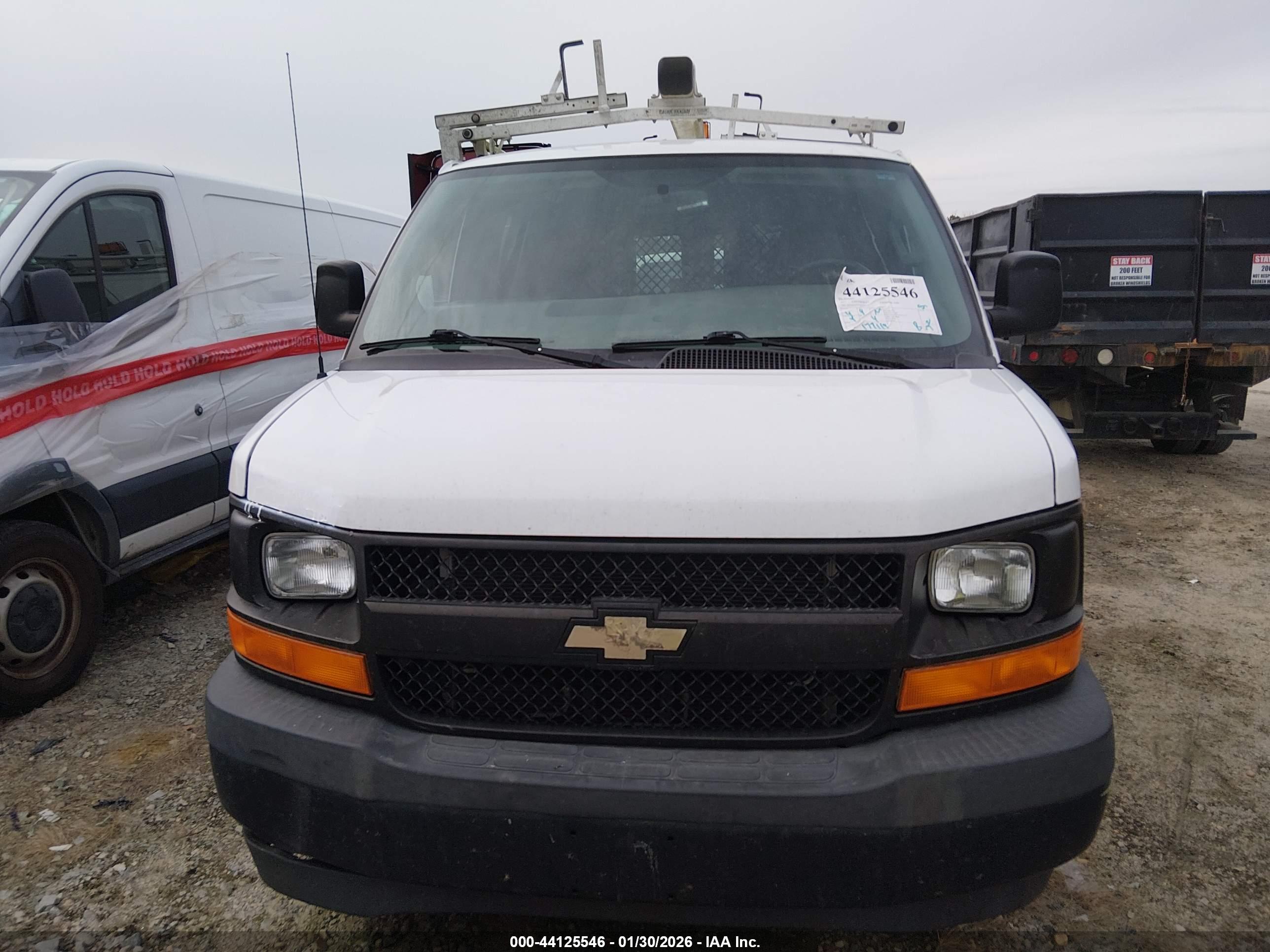 CHEVROLET EXPRESS image 6