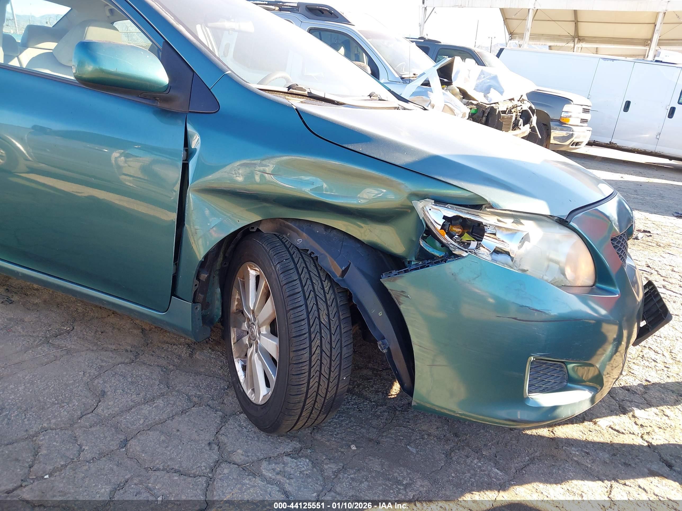 TOYOTA COROLLA image 6