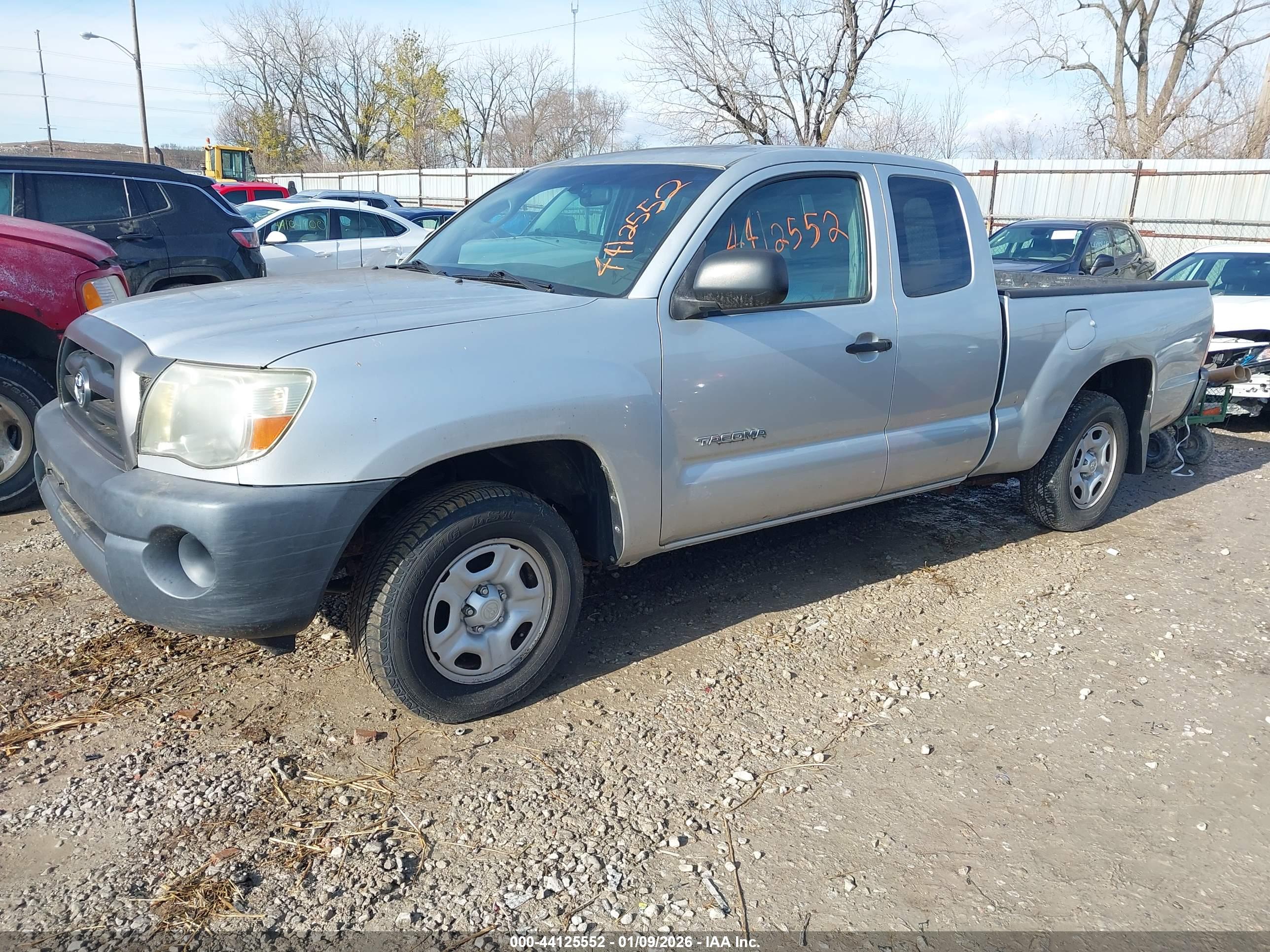 TOYOTA TACOMA image 2