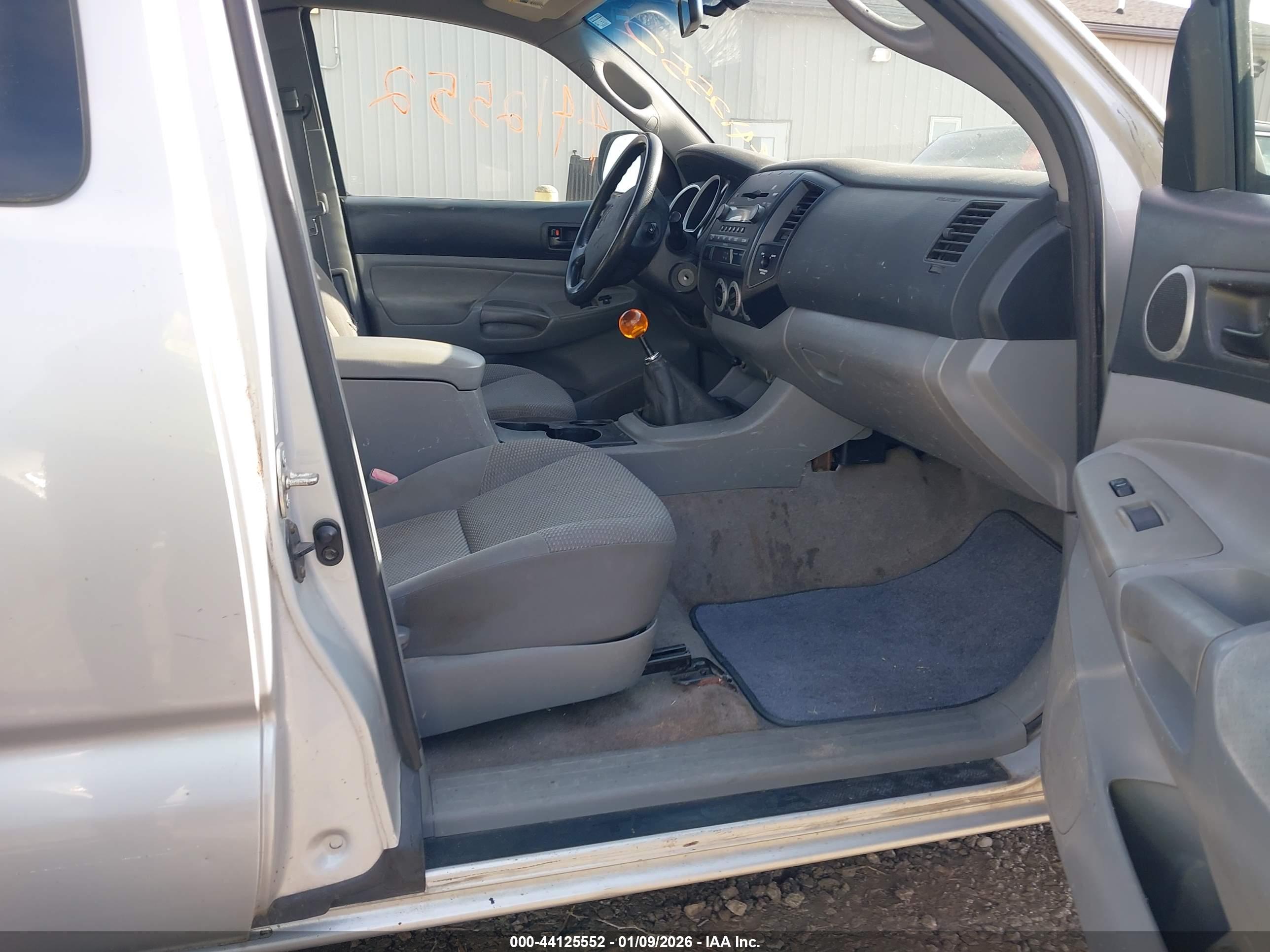 TOYOTA TACOMA image 5