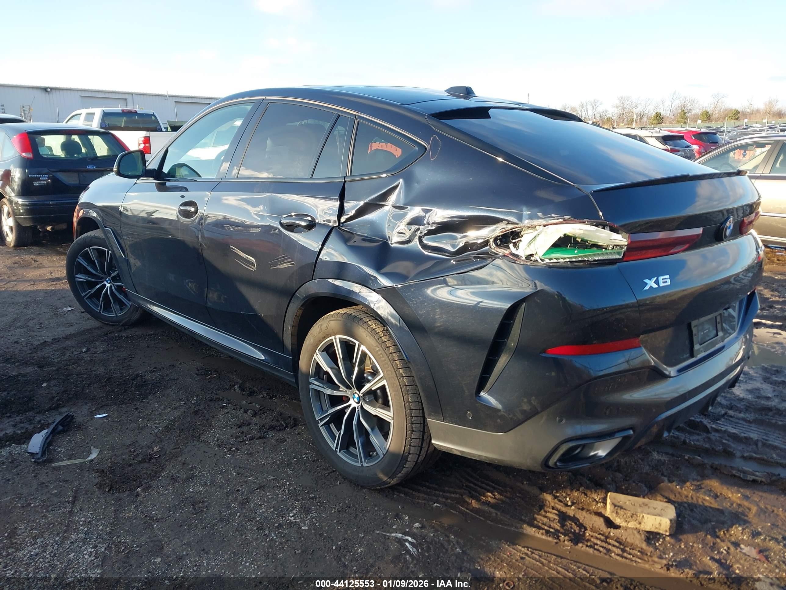 BMW X6 image 3