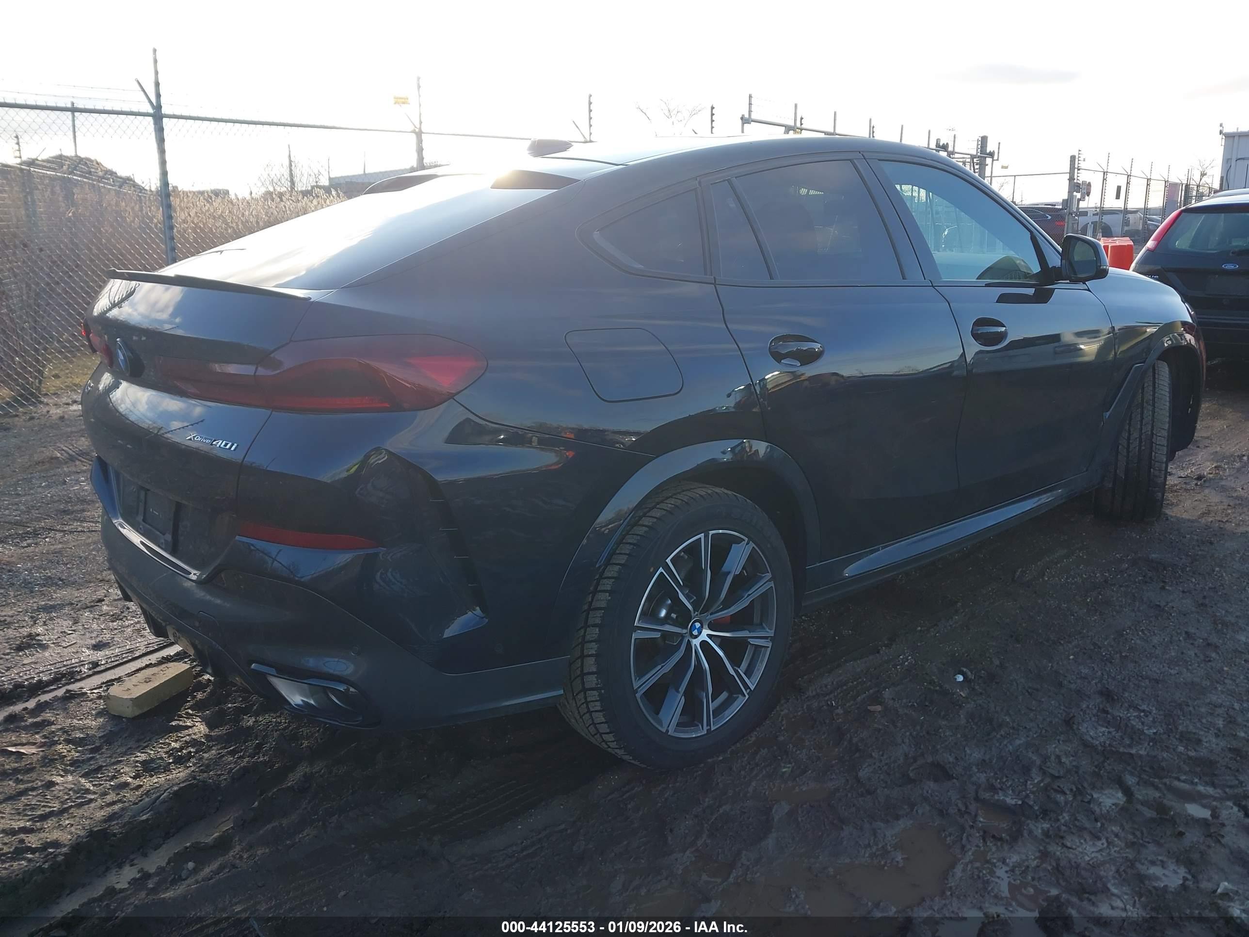 BMW X6 image 4