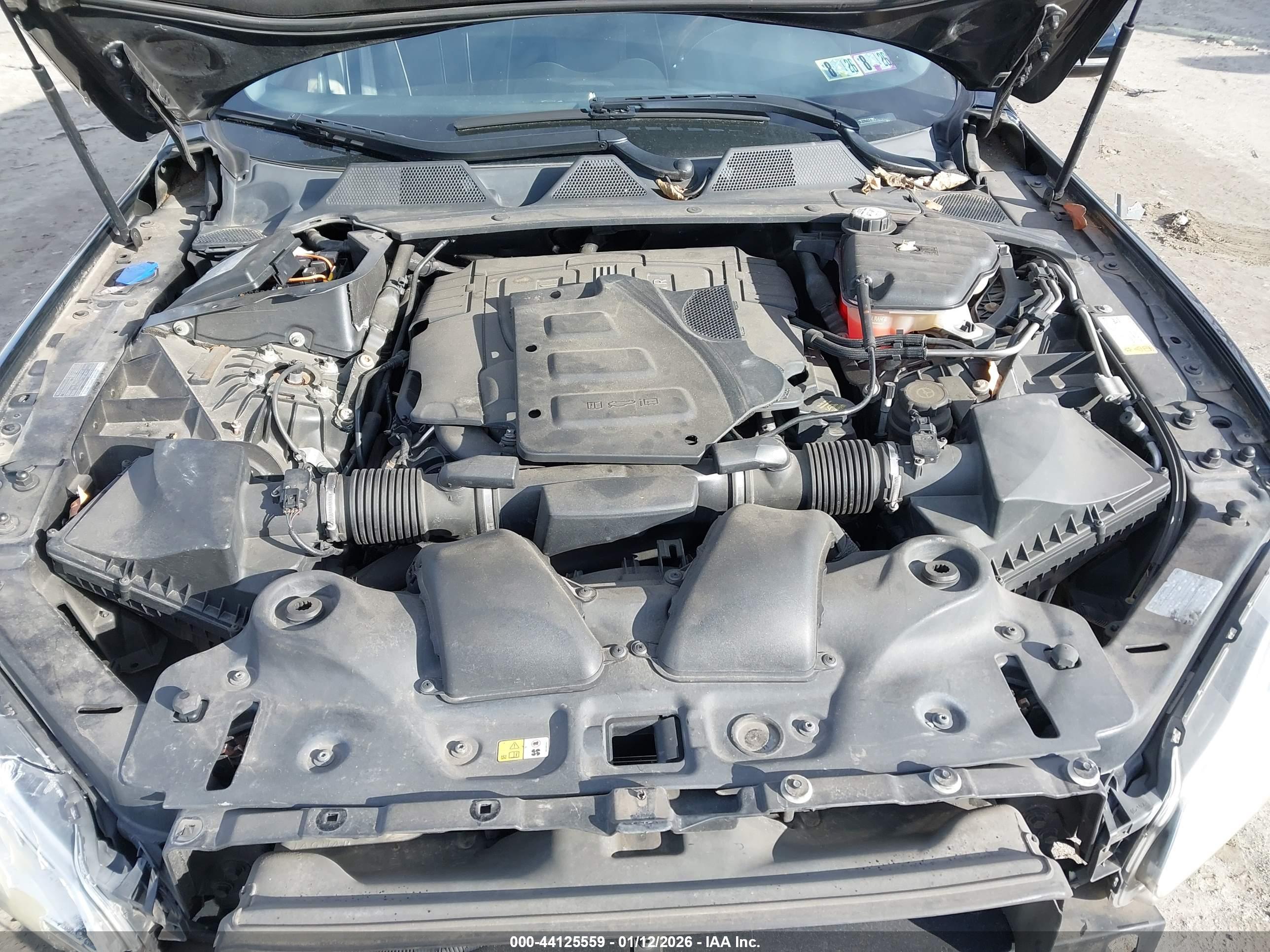 JAGUAR XJ image 10