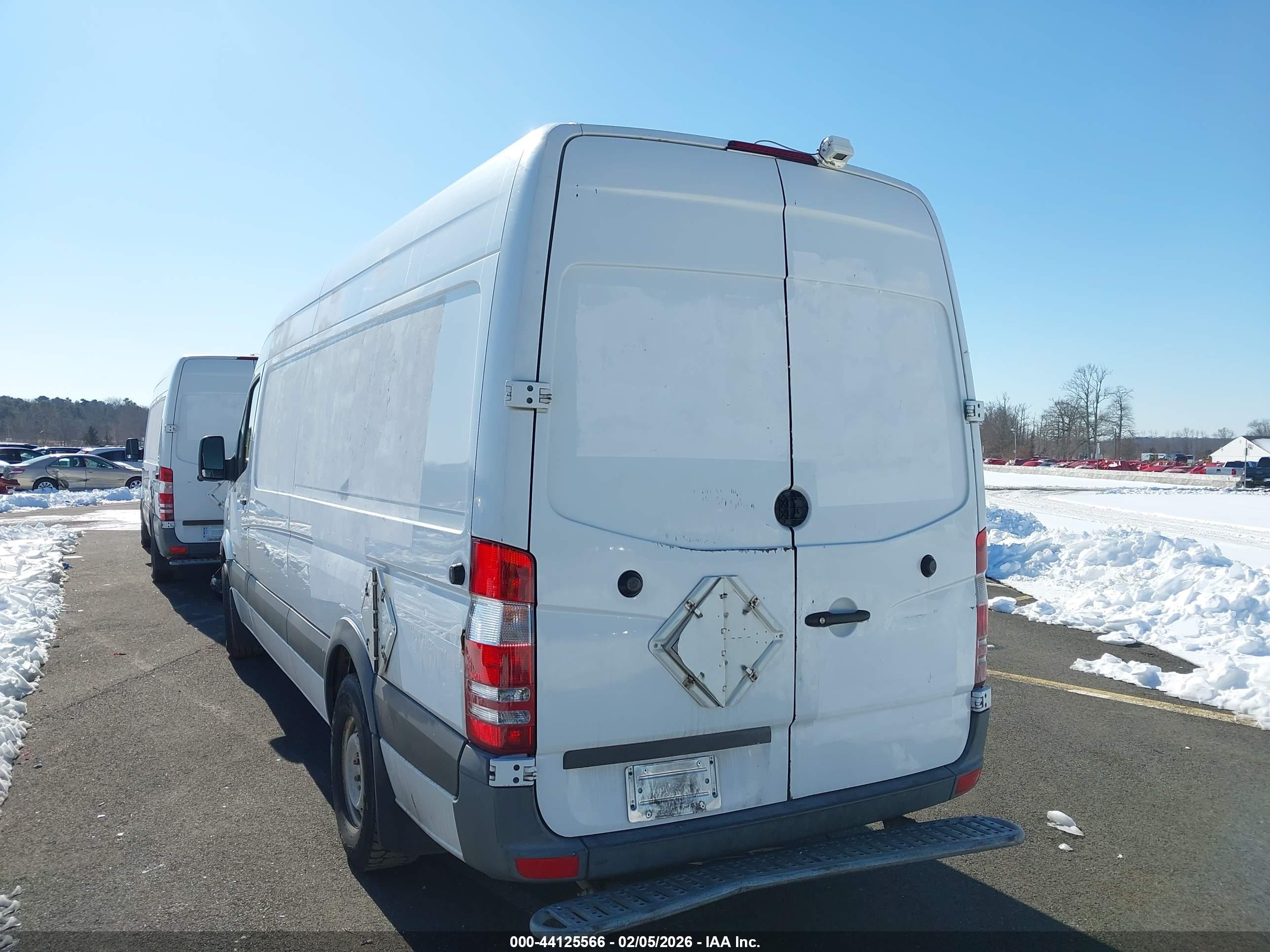 MERCEDES-BENZ SPRINTER image 3