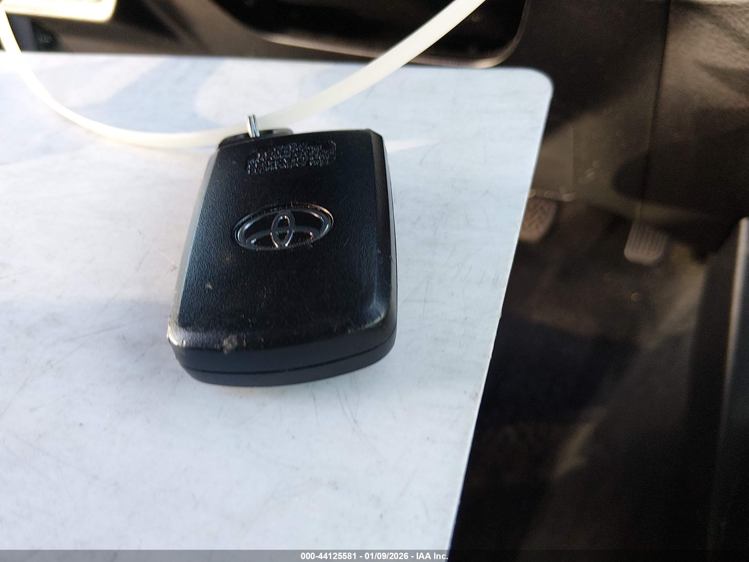 TOYOTA TACOMA image 11