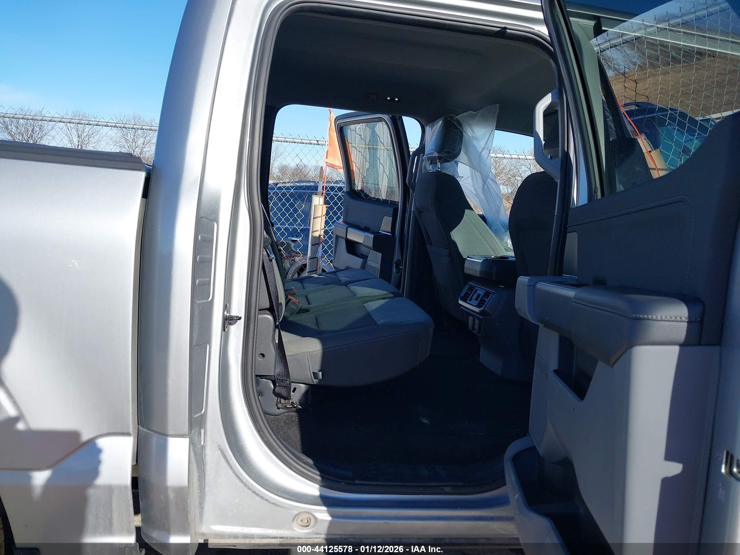 FORD F-150 image 8
