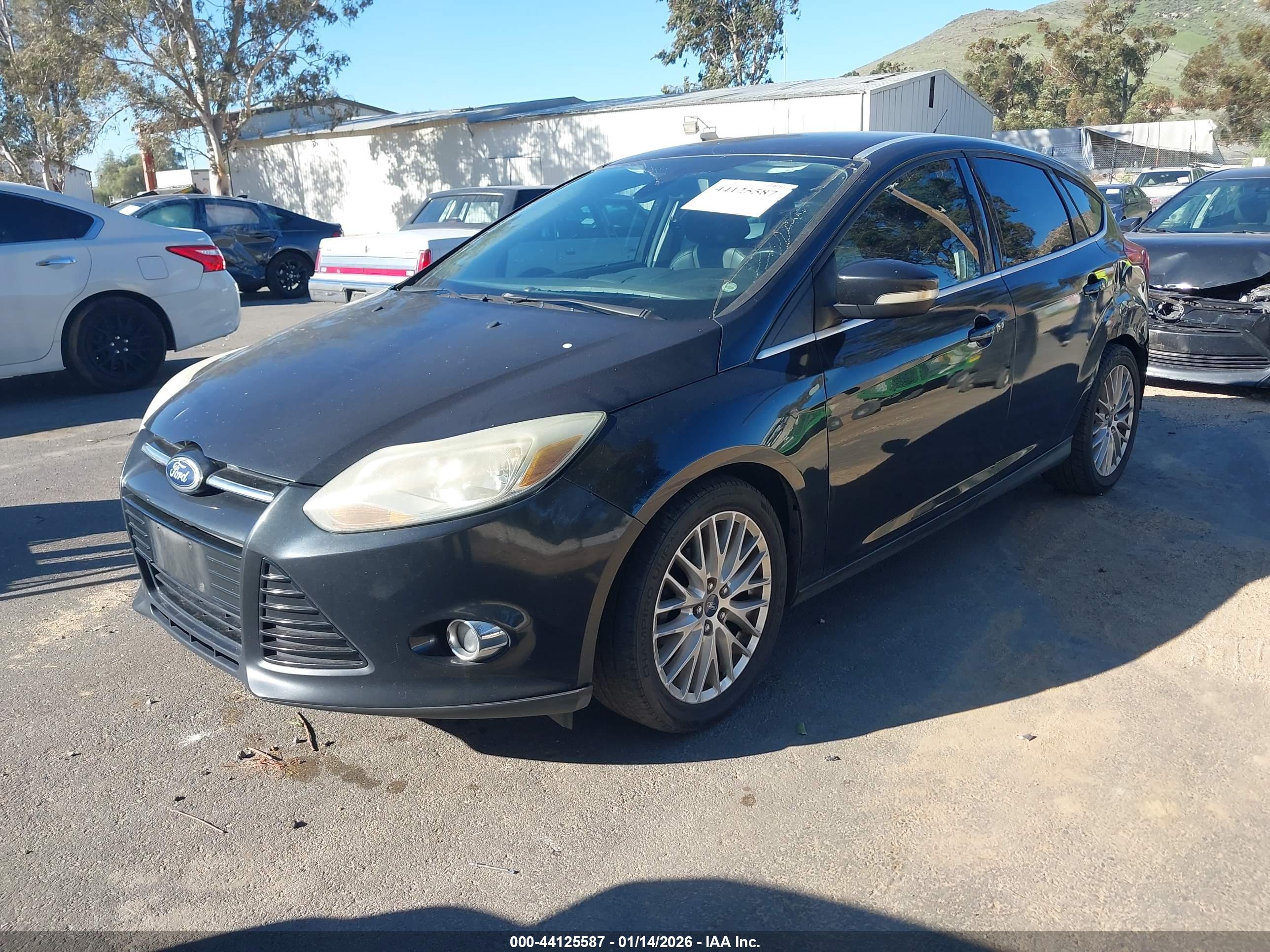 FORD FOCUS image 2