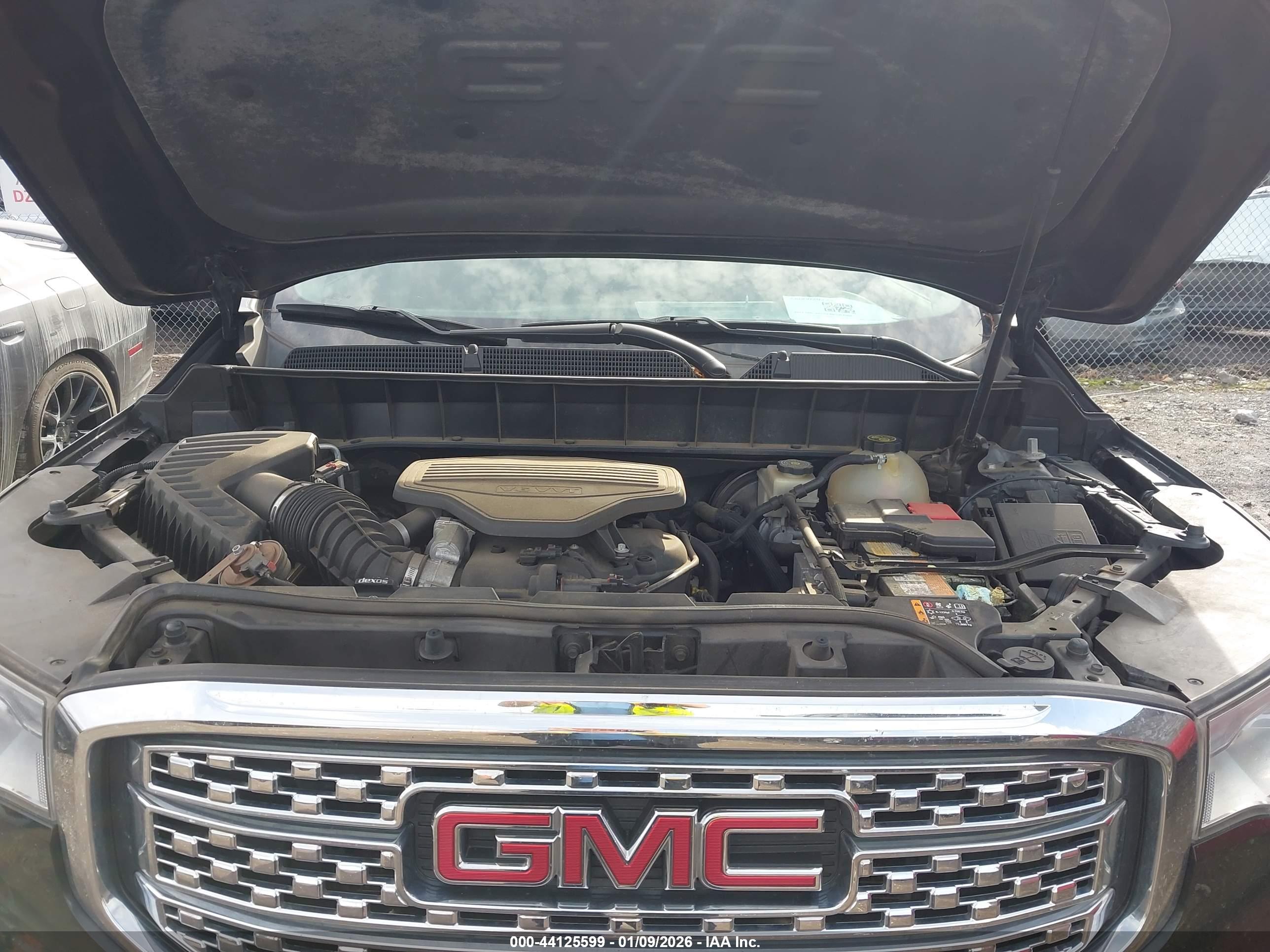 GMC ACADIA image 10