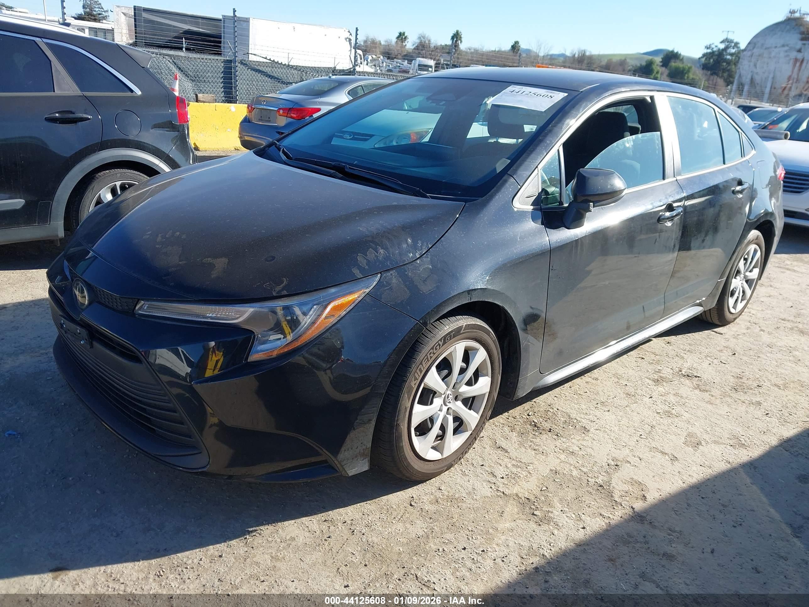 TOYOTA COROLLA image 2