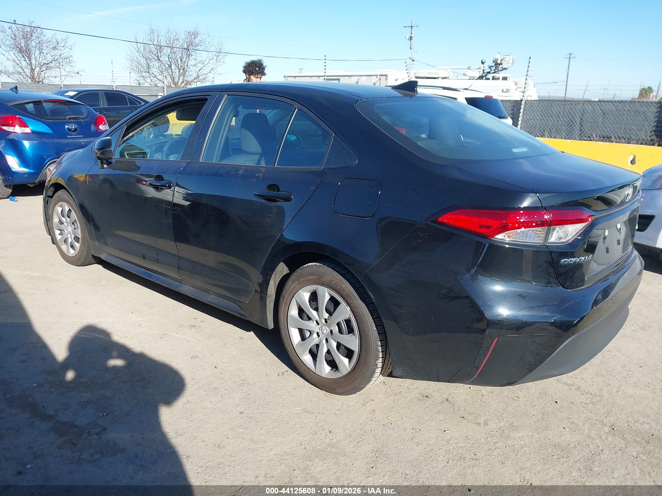 TOYOTA COROLLA image 3