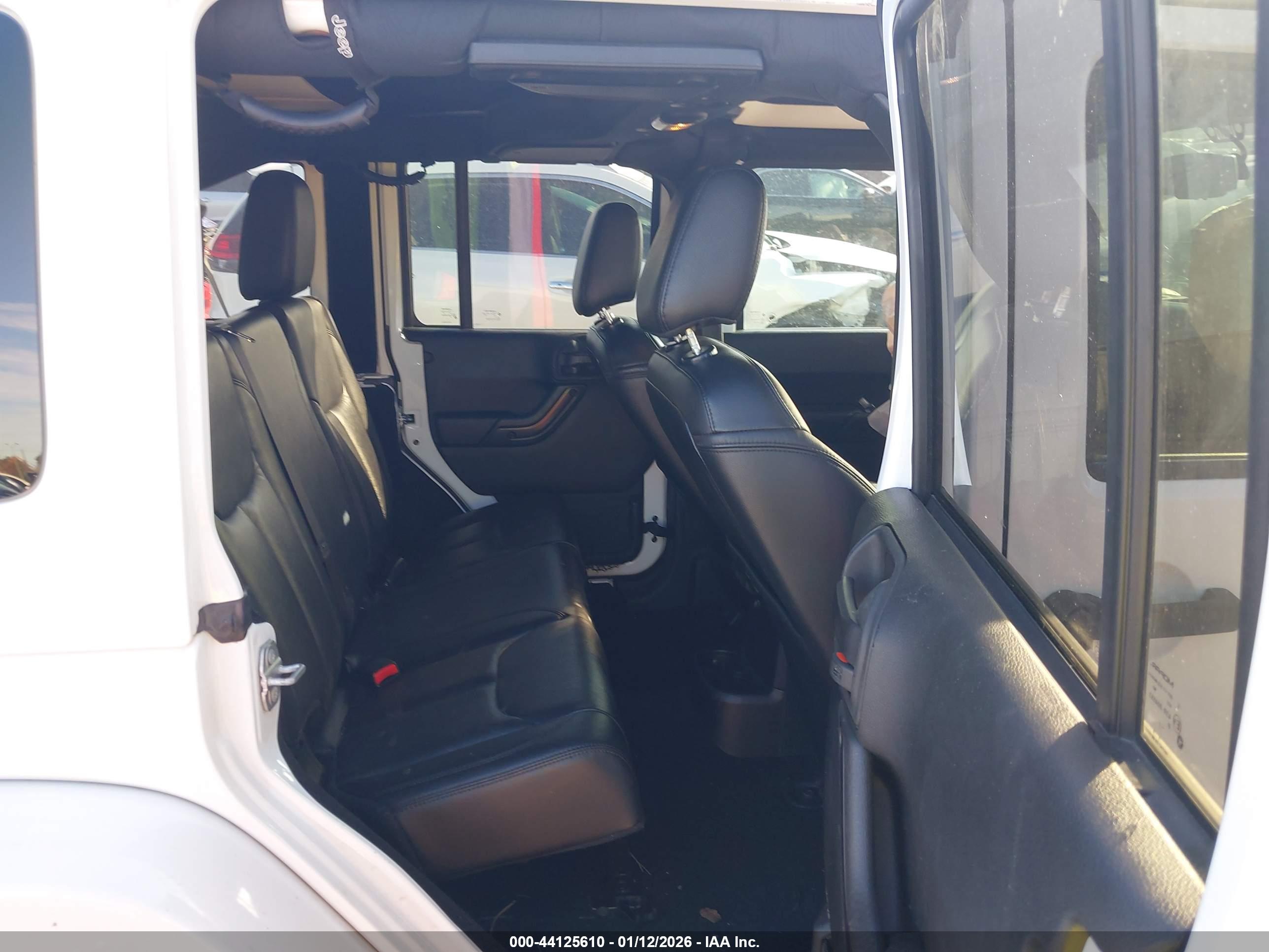 JEEP WRANGLER image 8