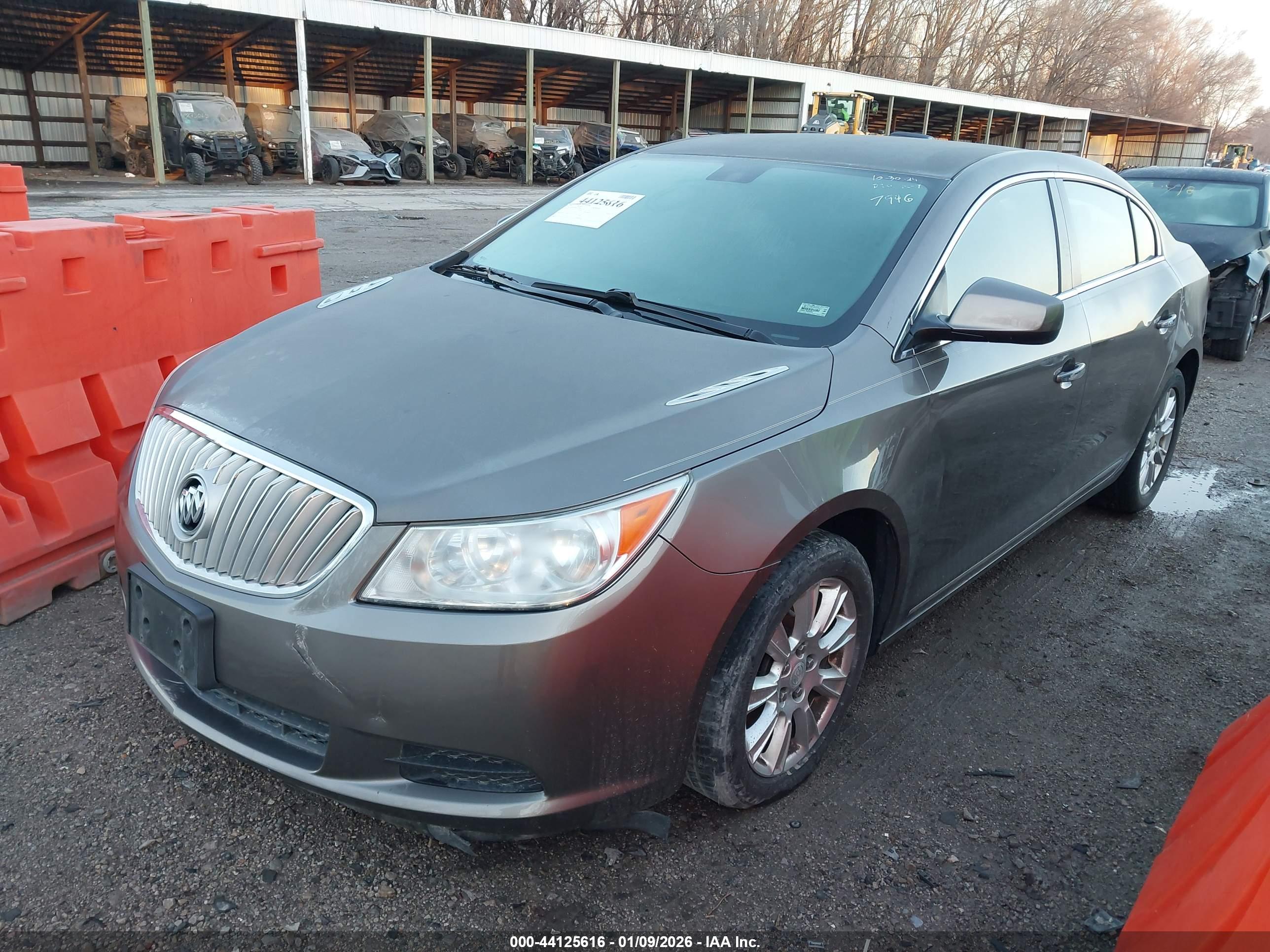 BUICK LACROSSE image 2