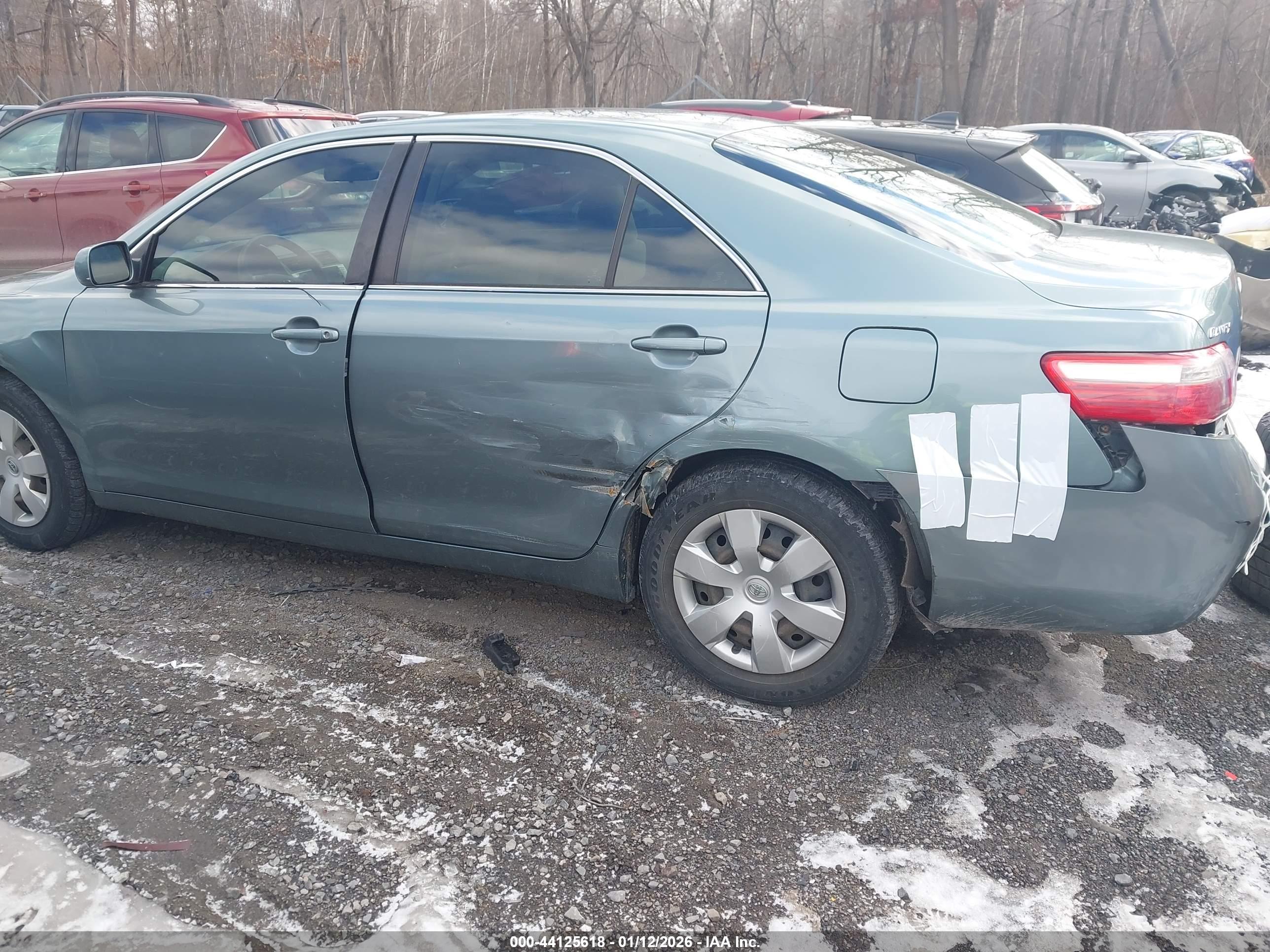 TOYOTA CAMRY image 3