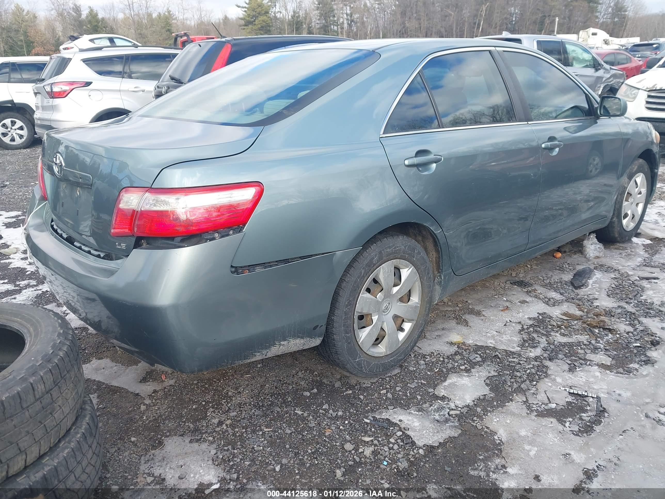 TOYOTA CAMRY image 4