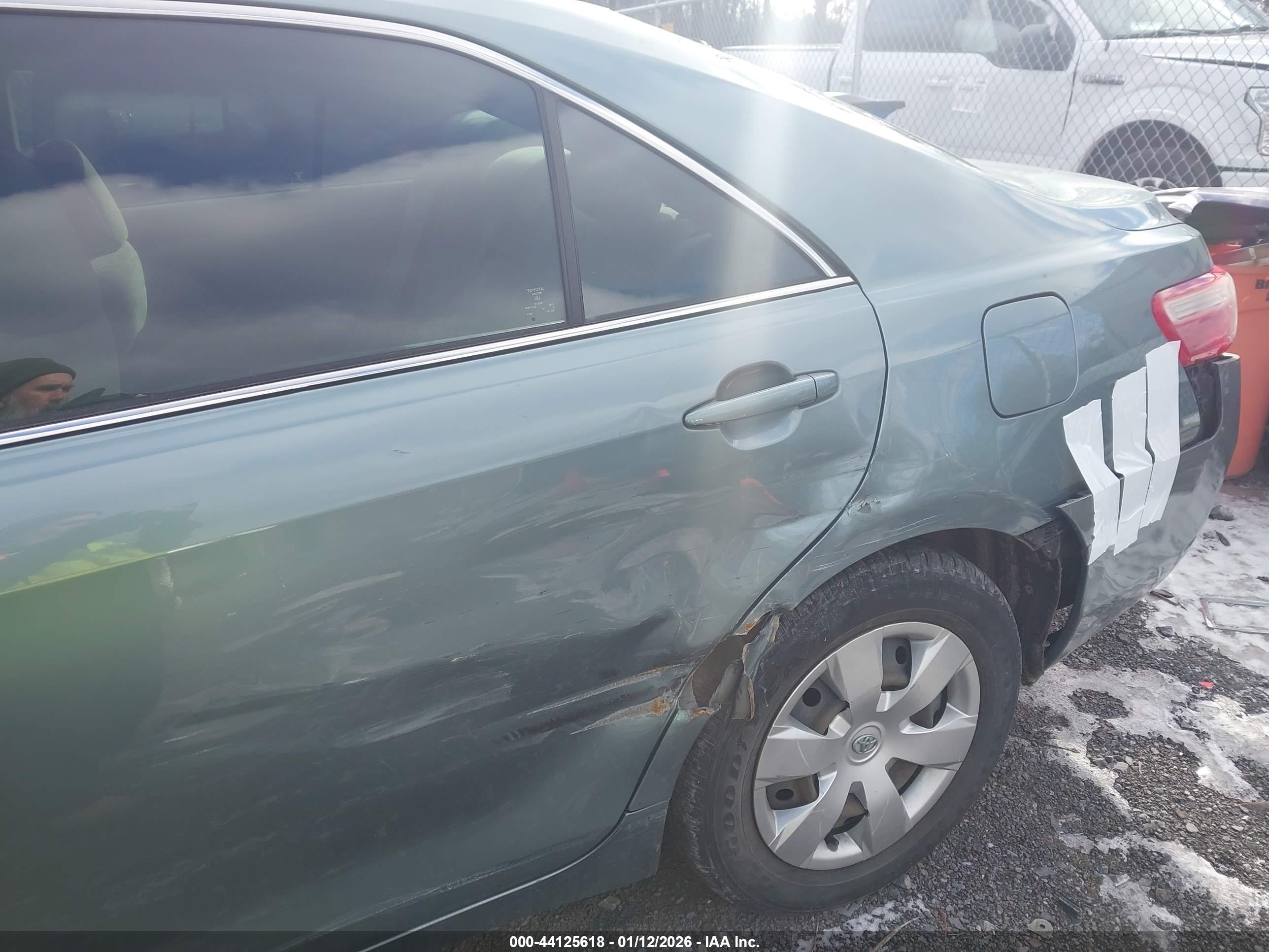 TOYOTA CAMRY image 6