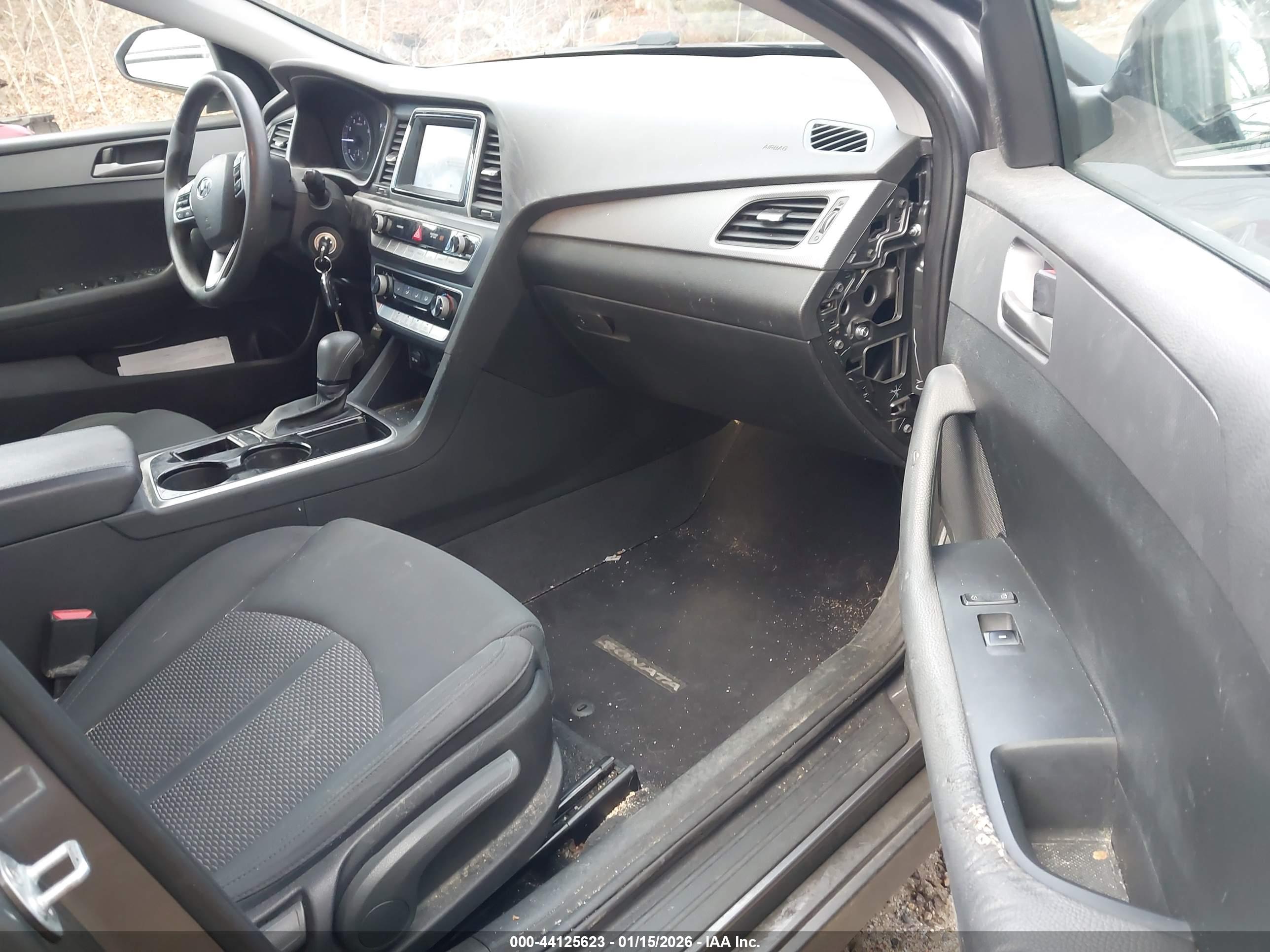 HYUNDAI SONATA image 5