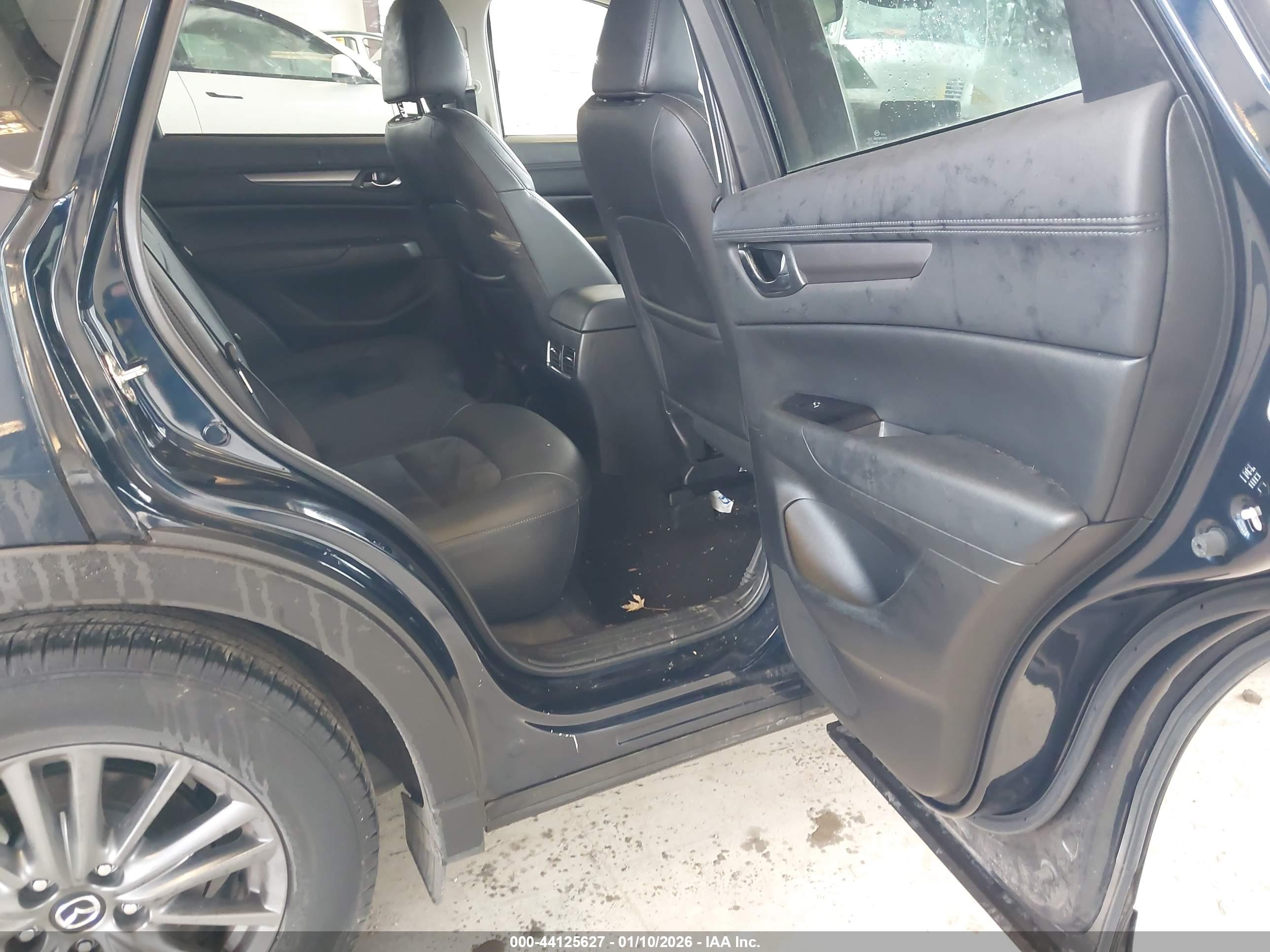 MAZDA CX-5 image 8