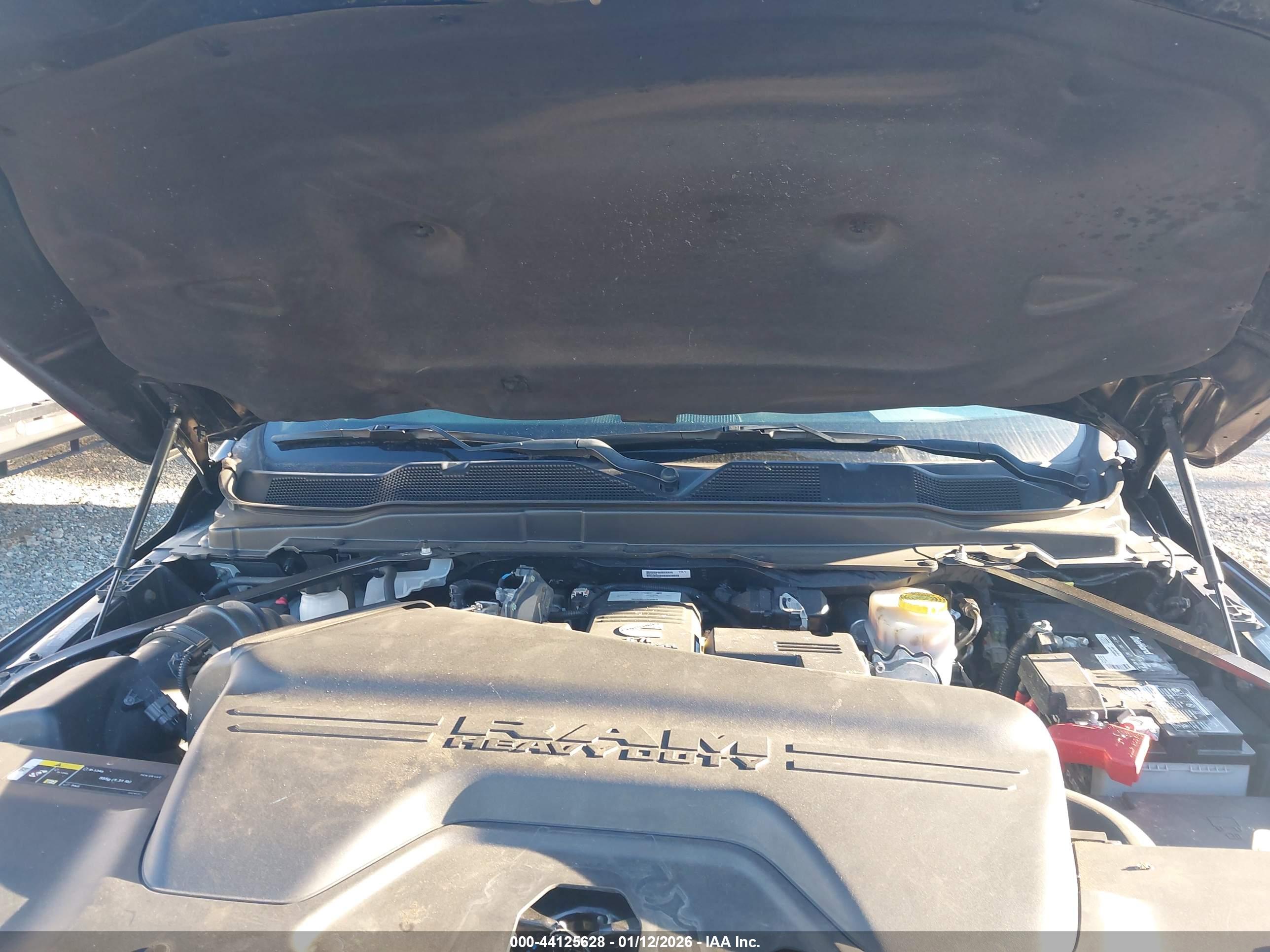 RAM 2500 image 10
