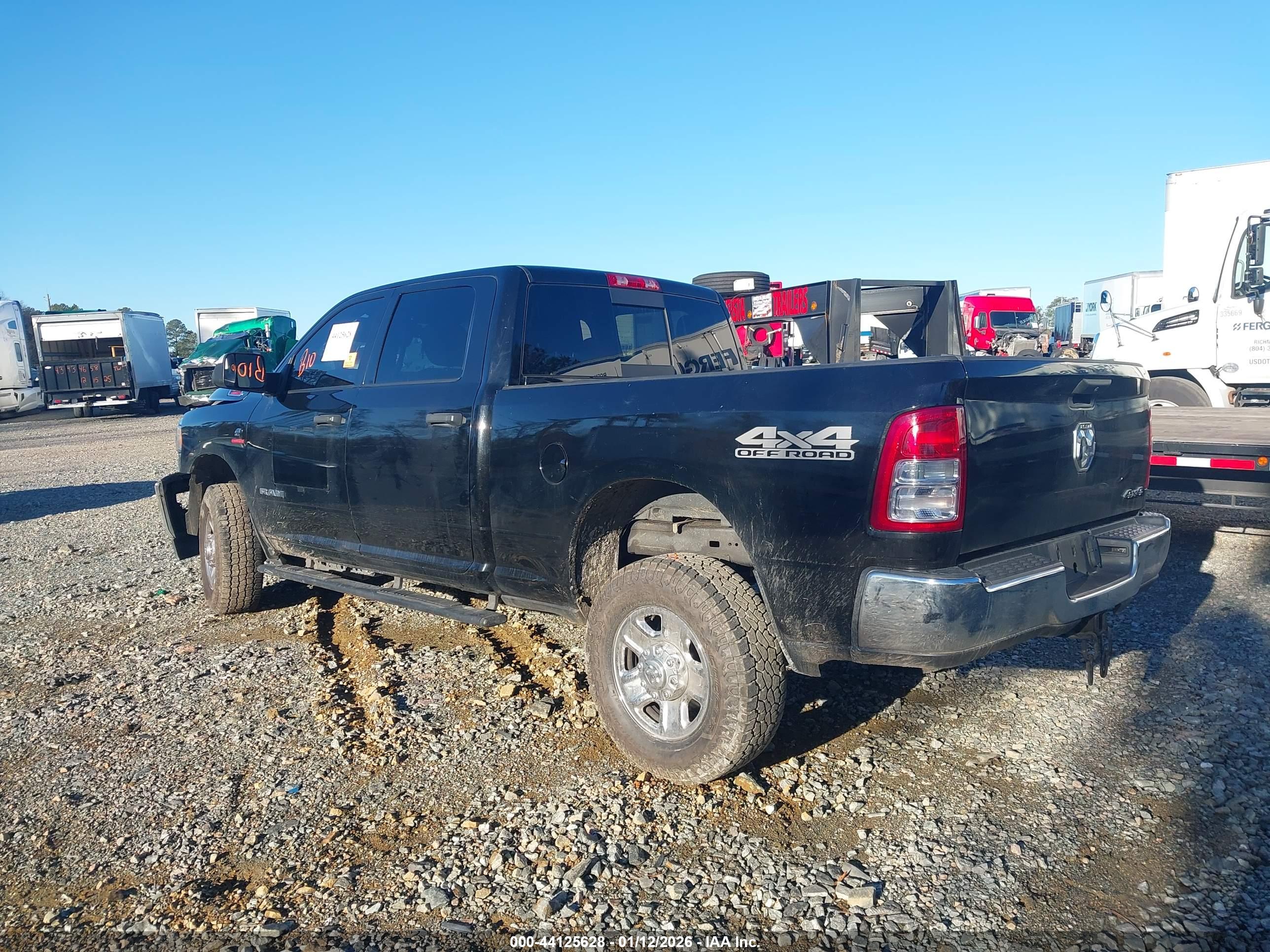 RAM 2500 image 3