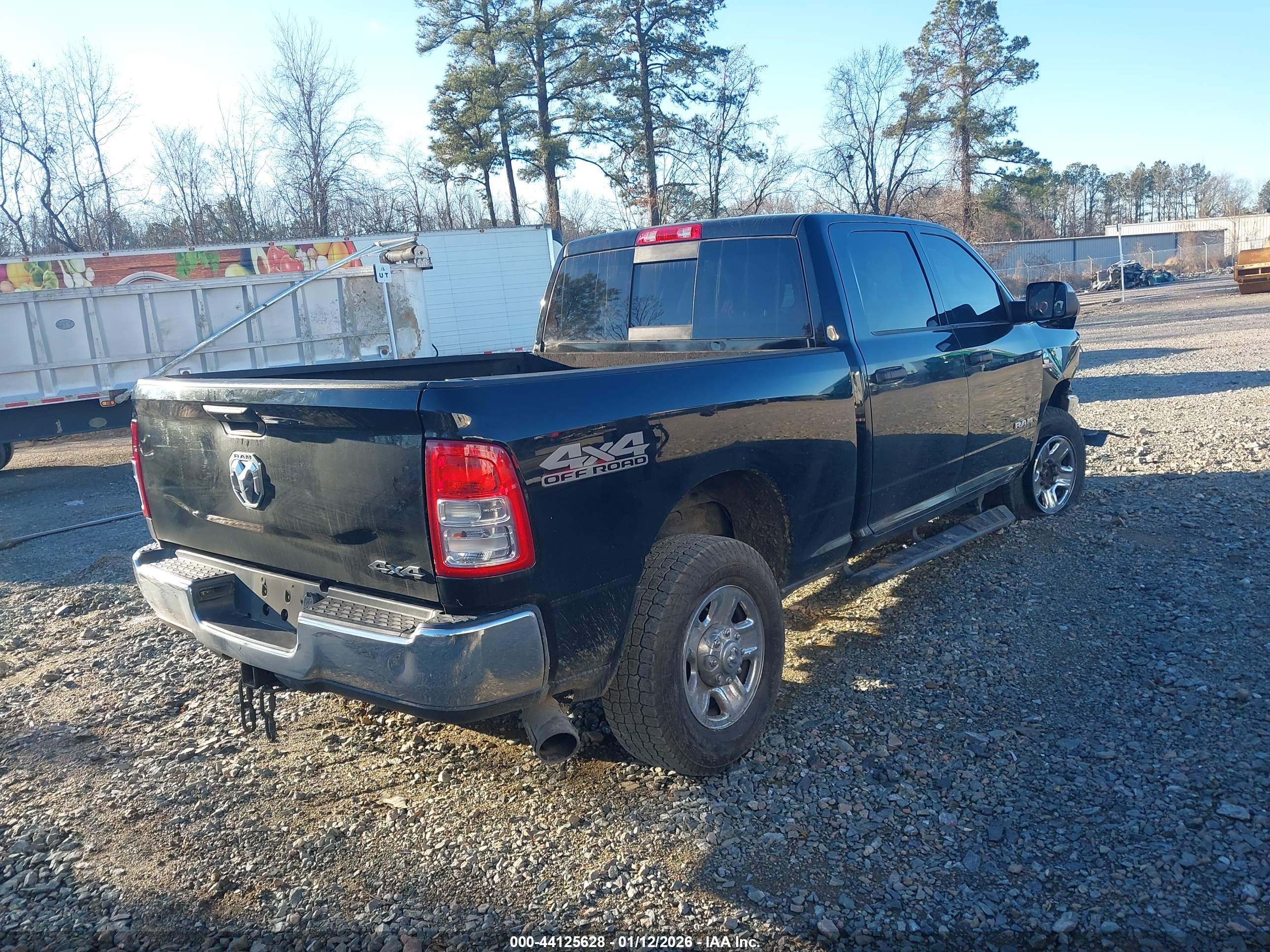 RAM 2500 image 4