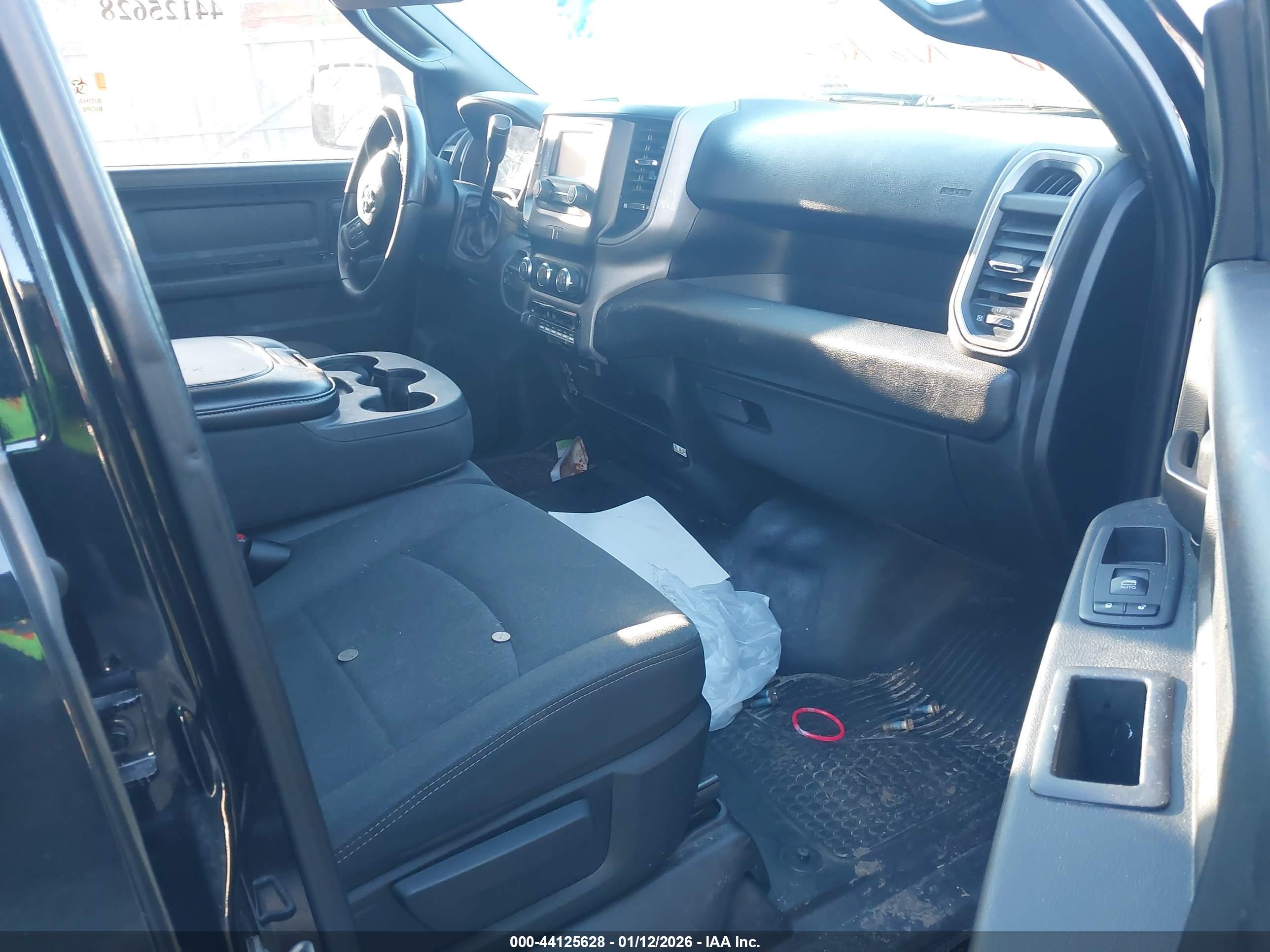 RAM 2500 image 7