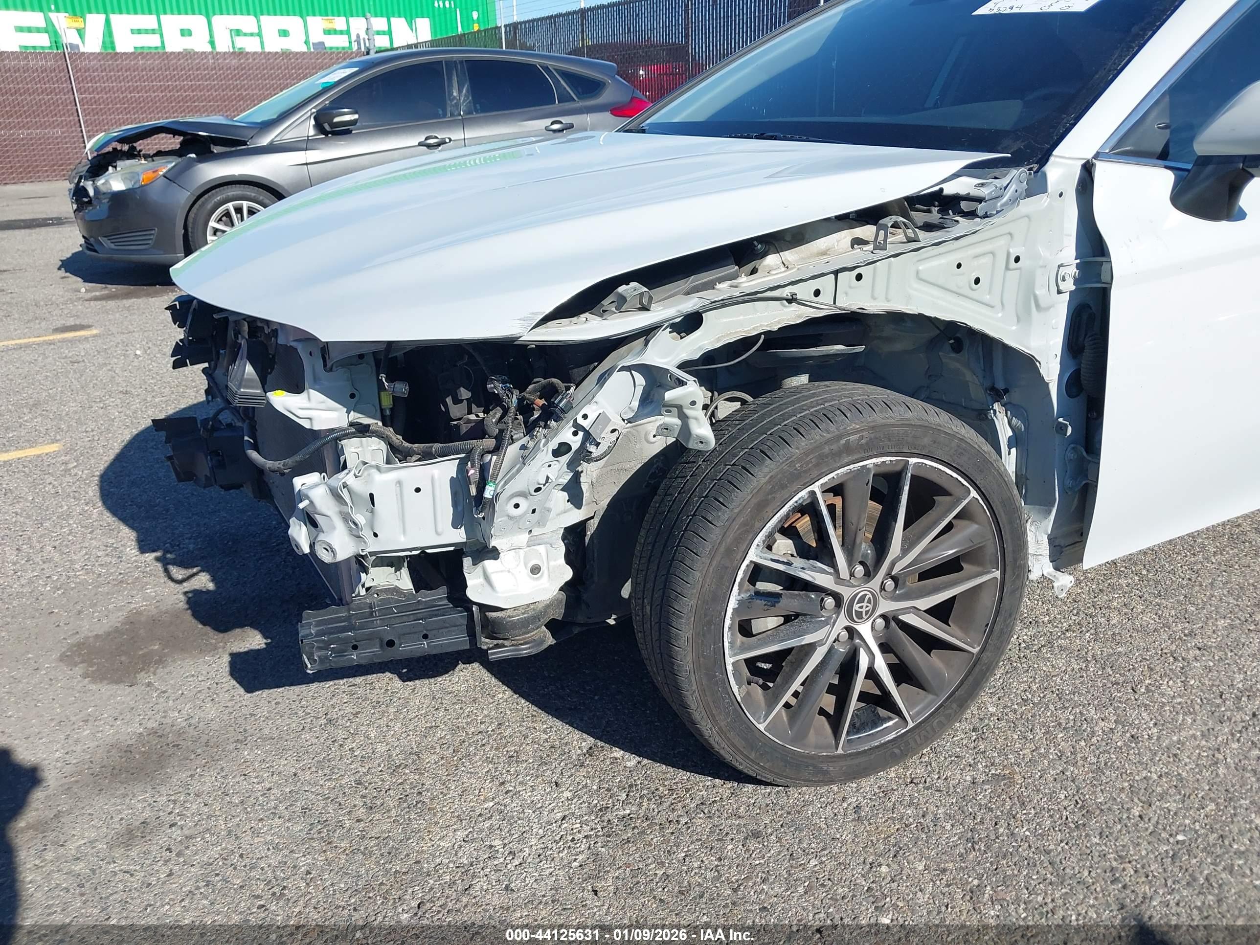 TOYOTA CAMRY image 6