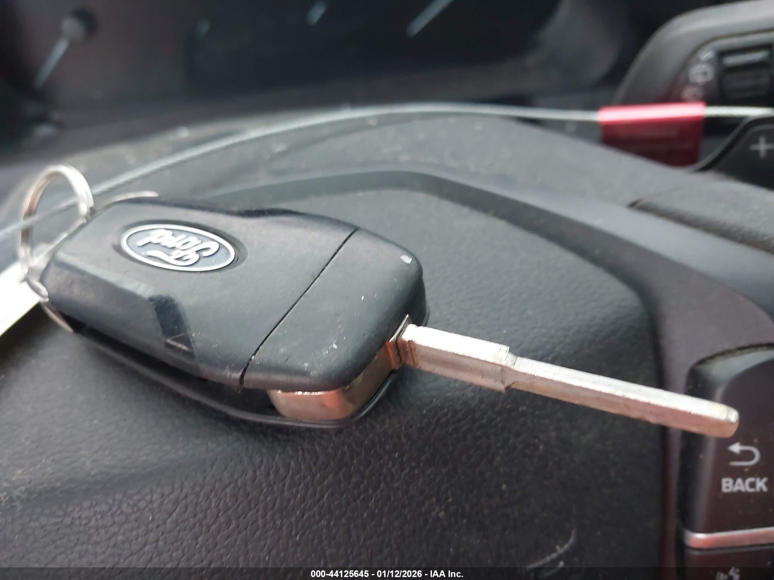 FORD EXPLORER image 11