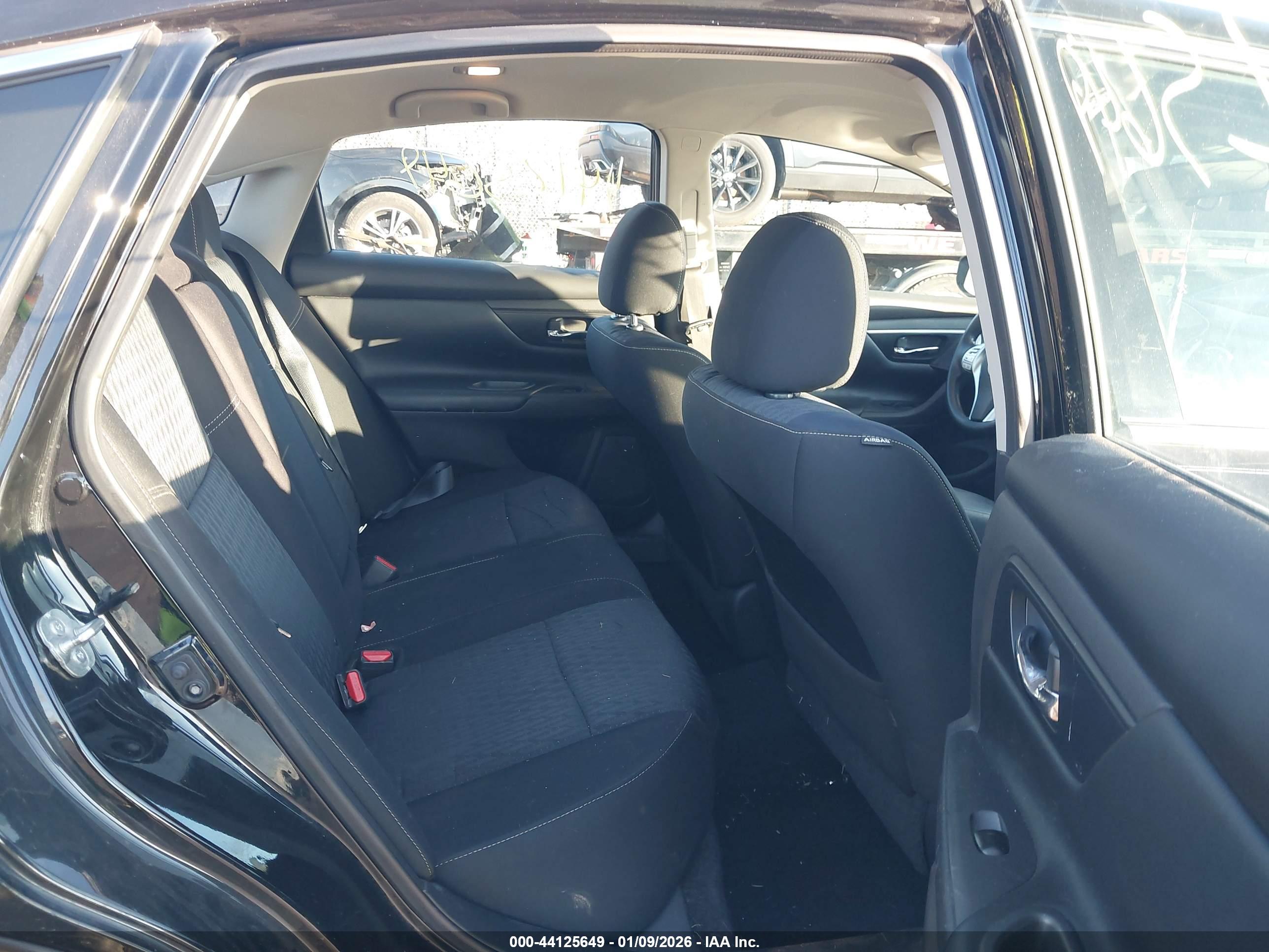 NISSAN ALTIMA image 8