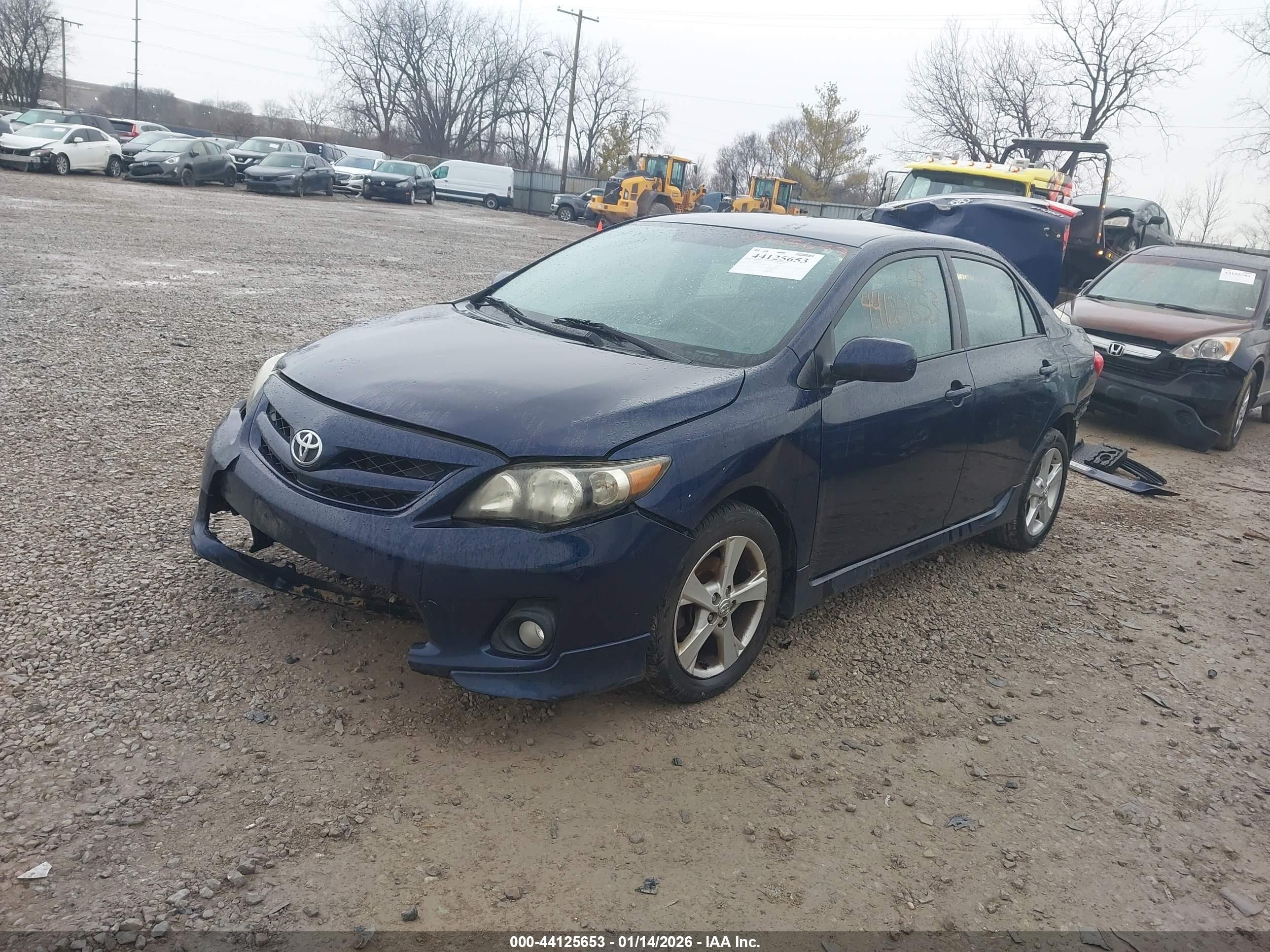 TOYOTA COROLLA image 2