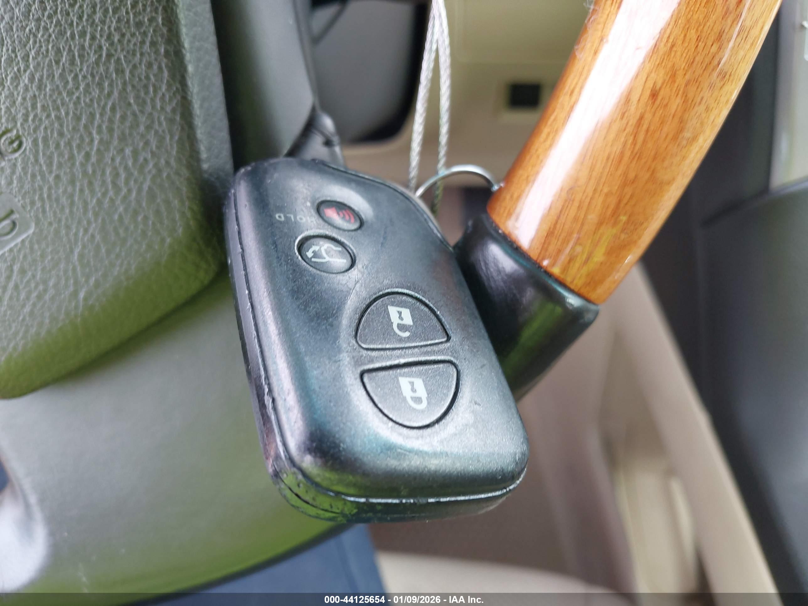 LEXUS RX image 11