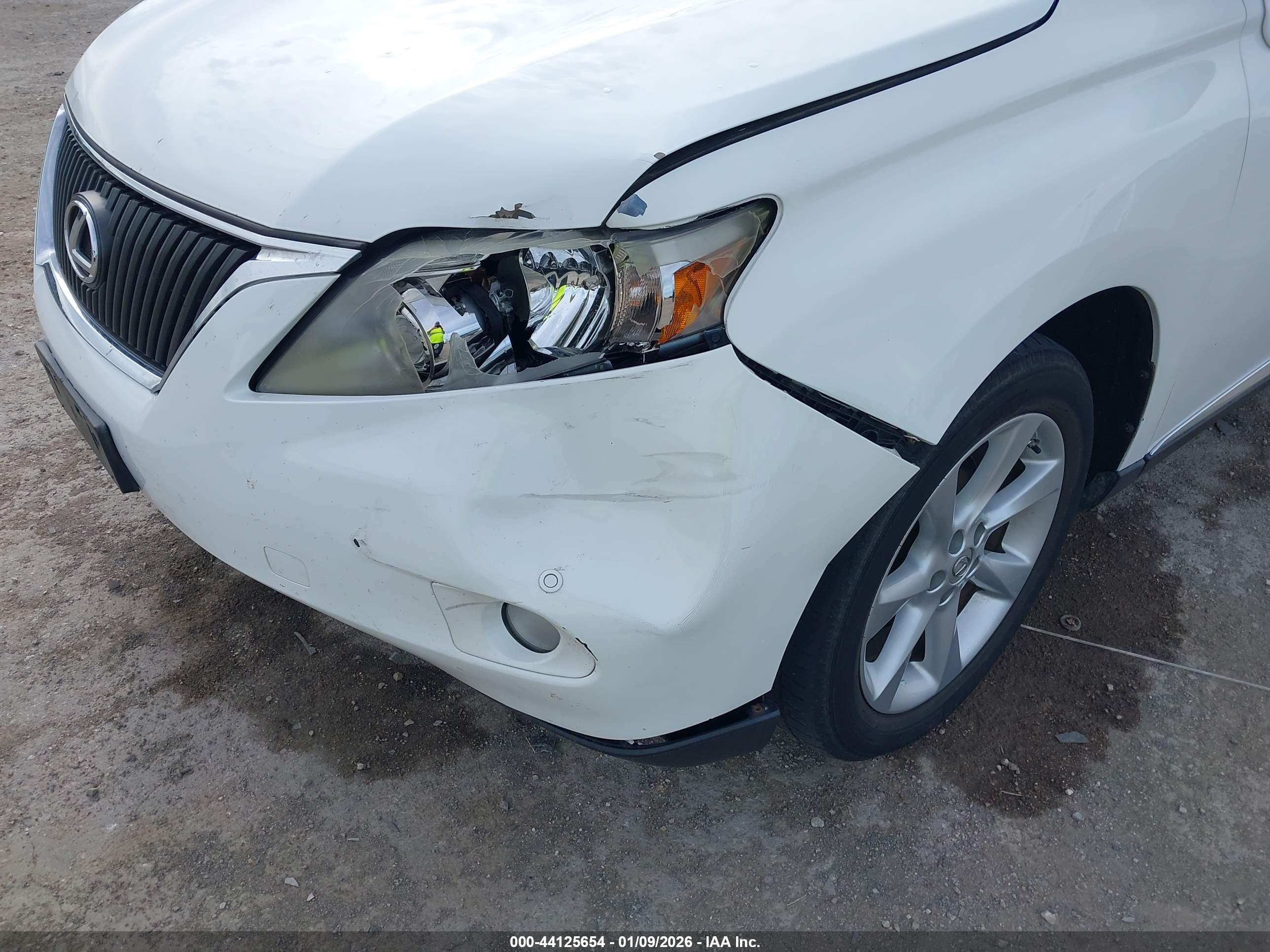 LEXUS RX image 6