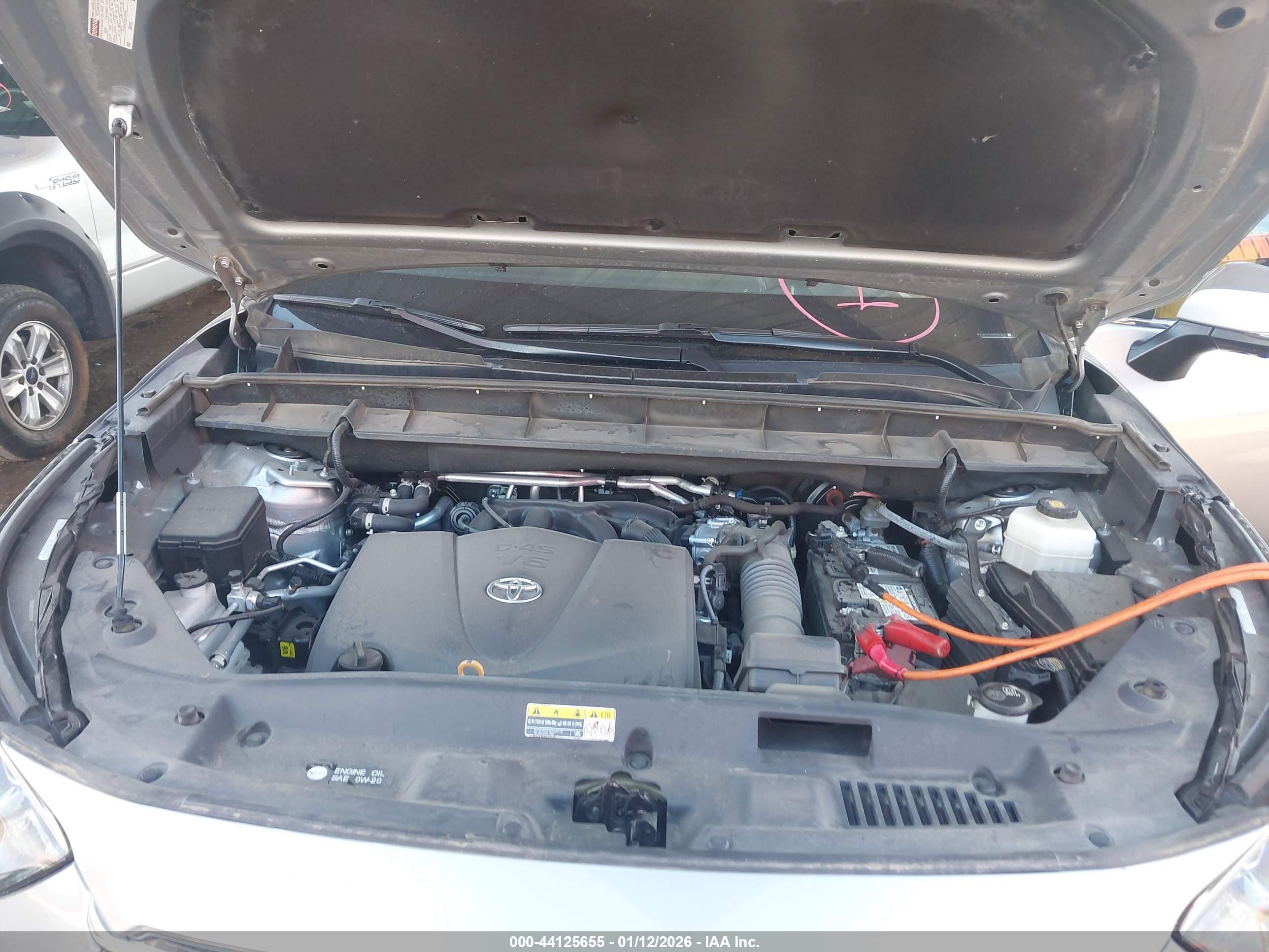 TOYOTA HIGHLANDER image 10