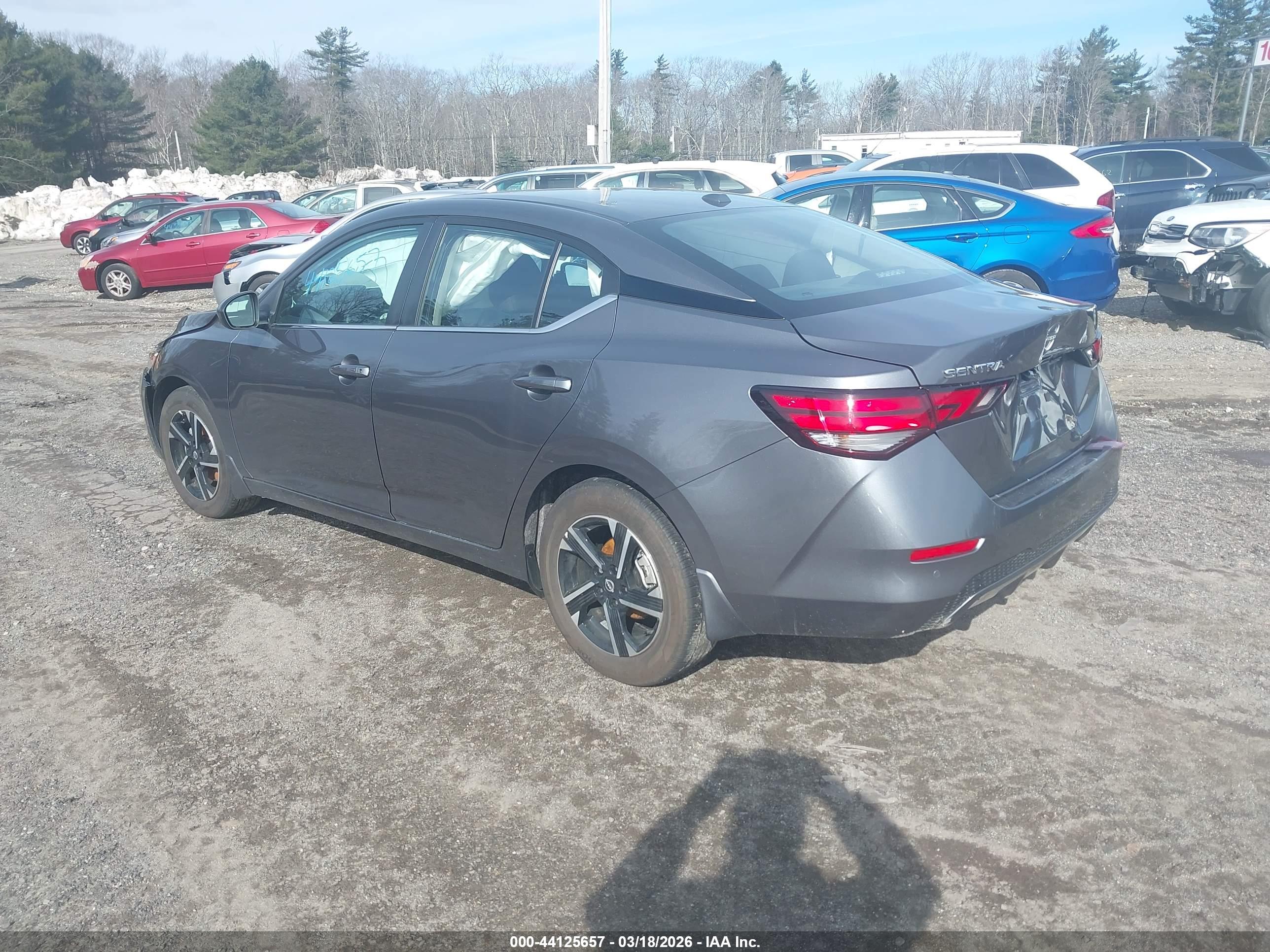 NISSAN SENTRA image 3