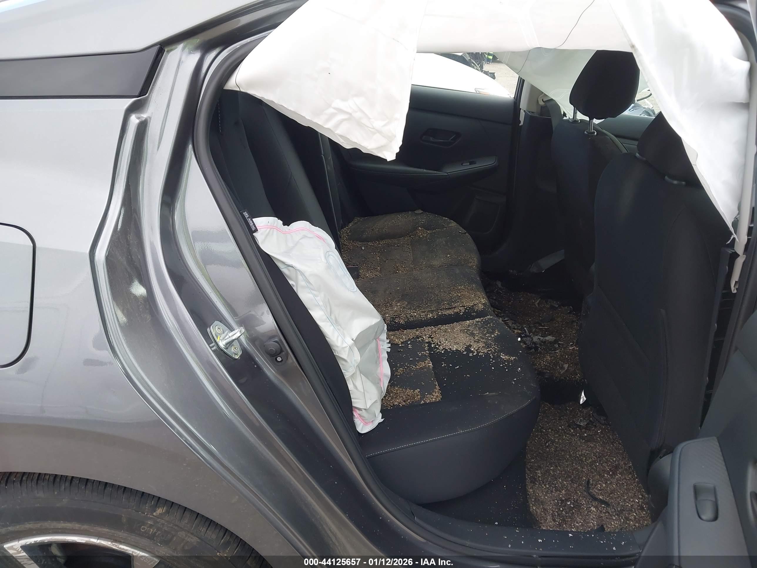NISSAN SENTRA image 8