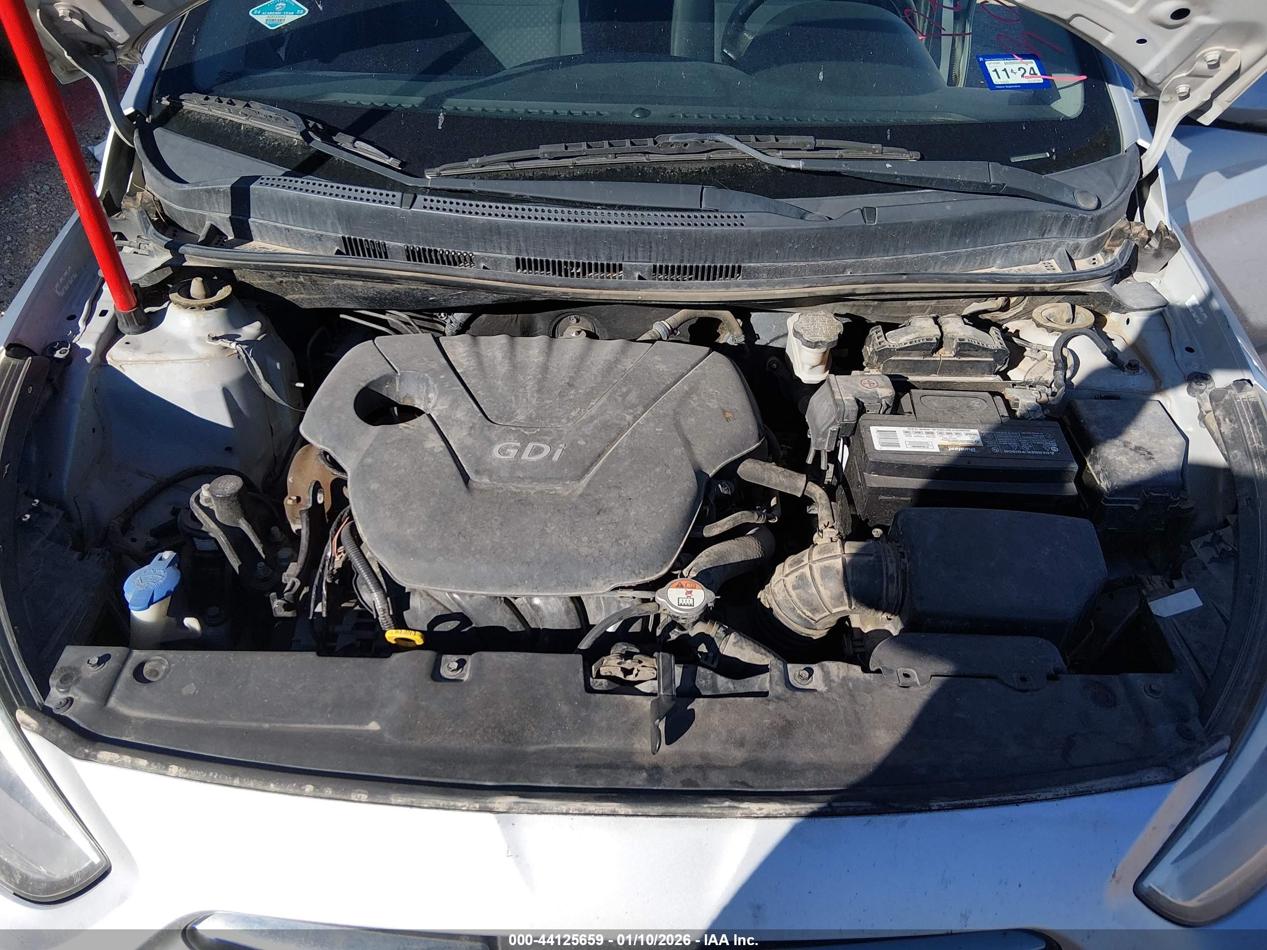 HYUNDAI ACCENT image 10