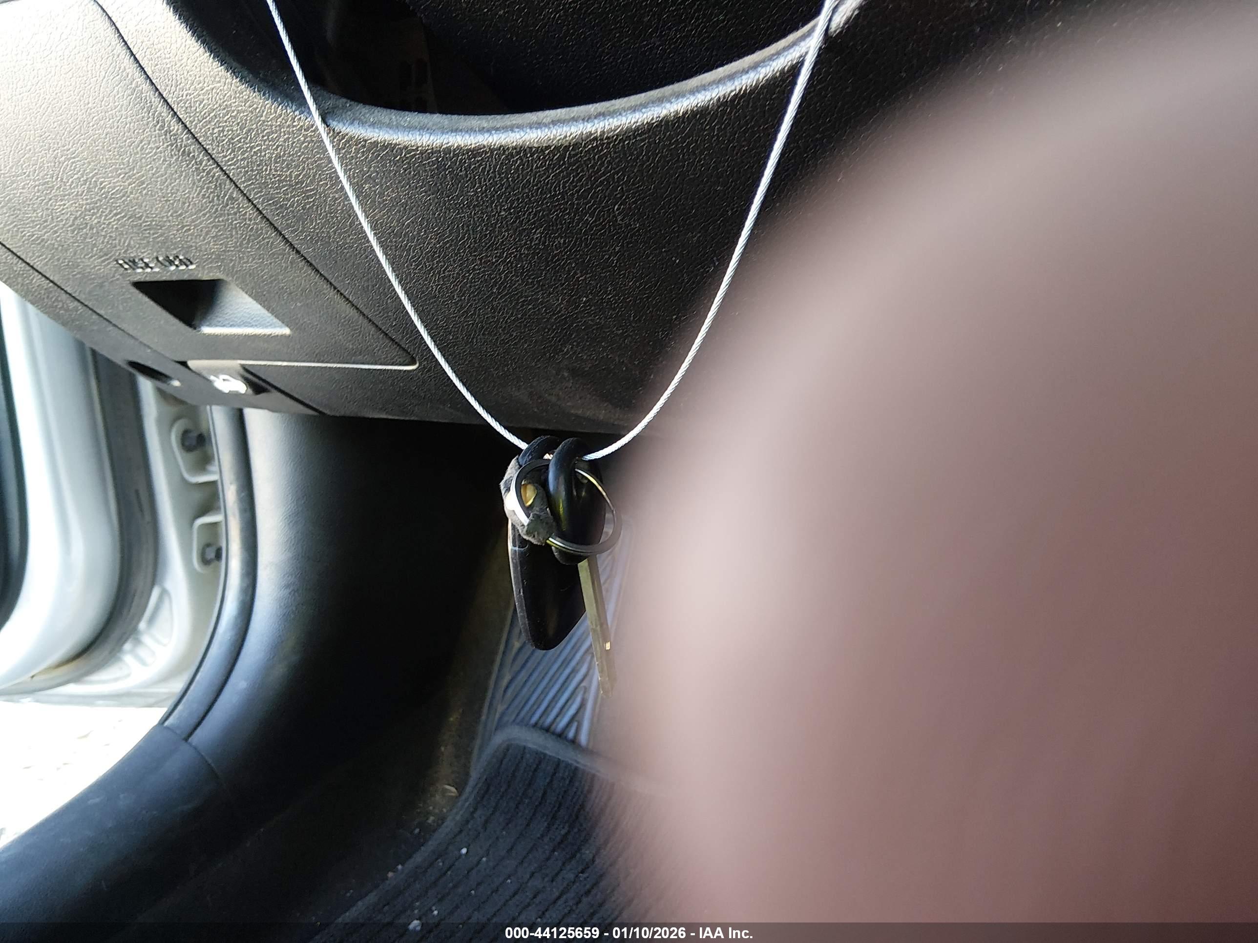 HYUNDAI ACCENT image 11