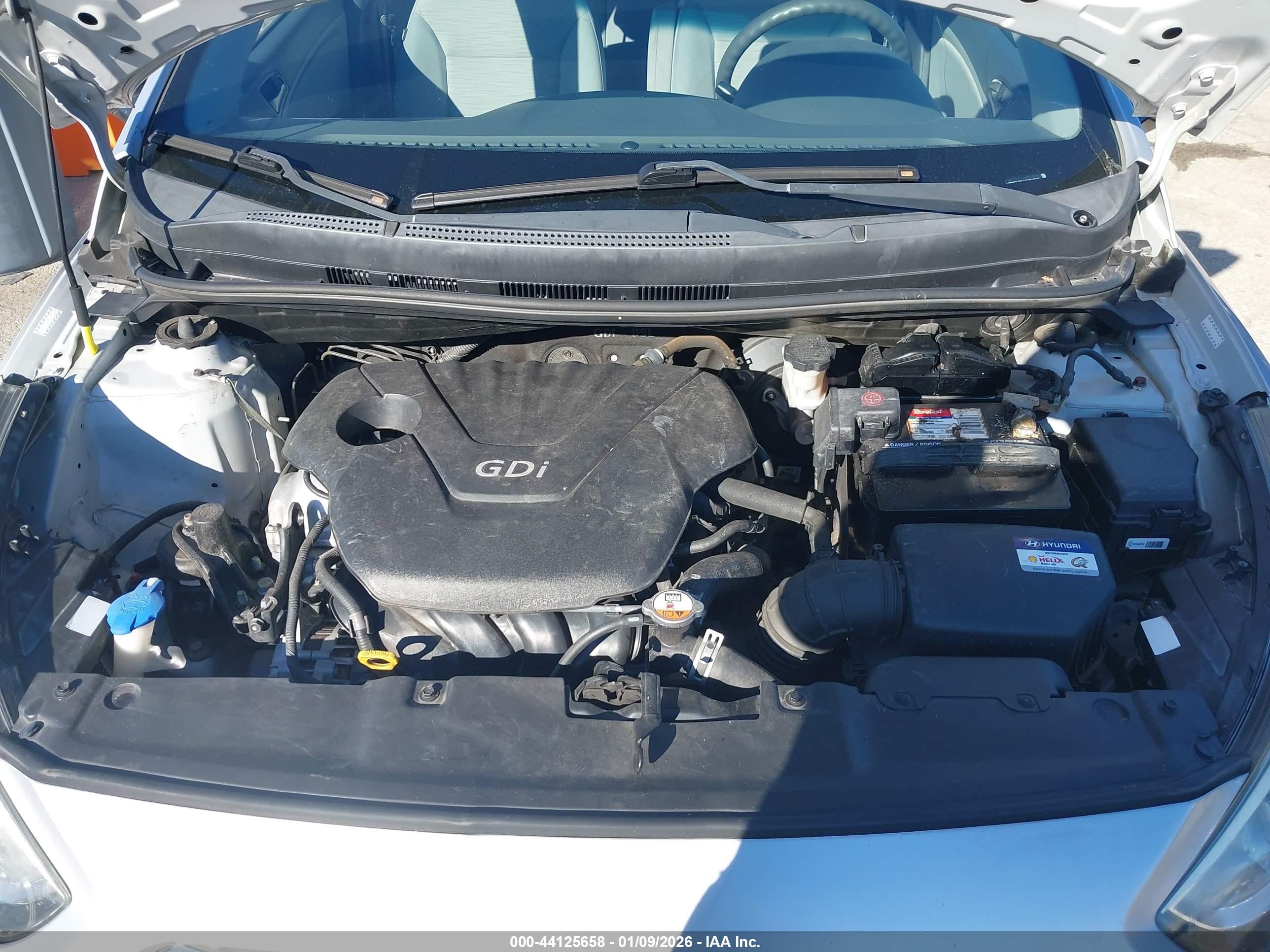 HYUNDAI ACCENT image 10