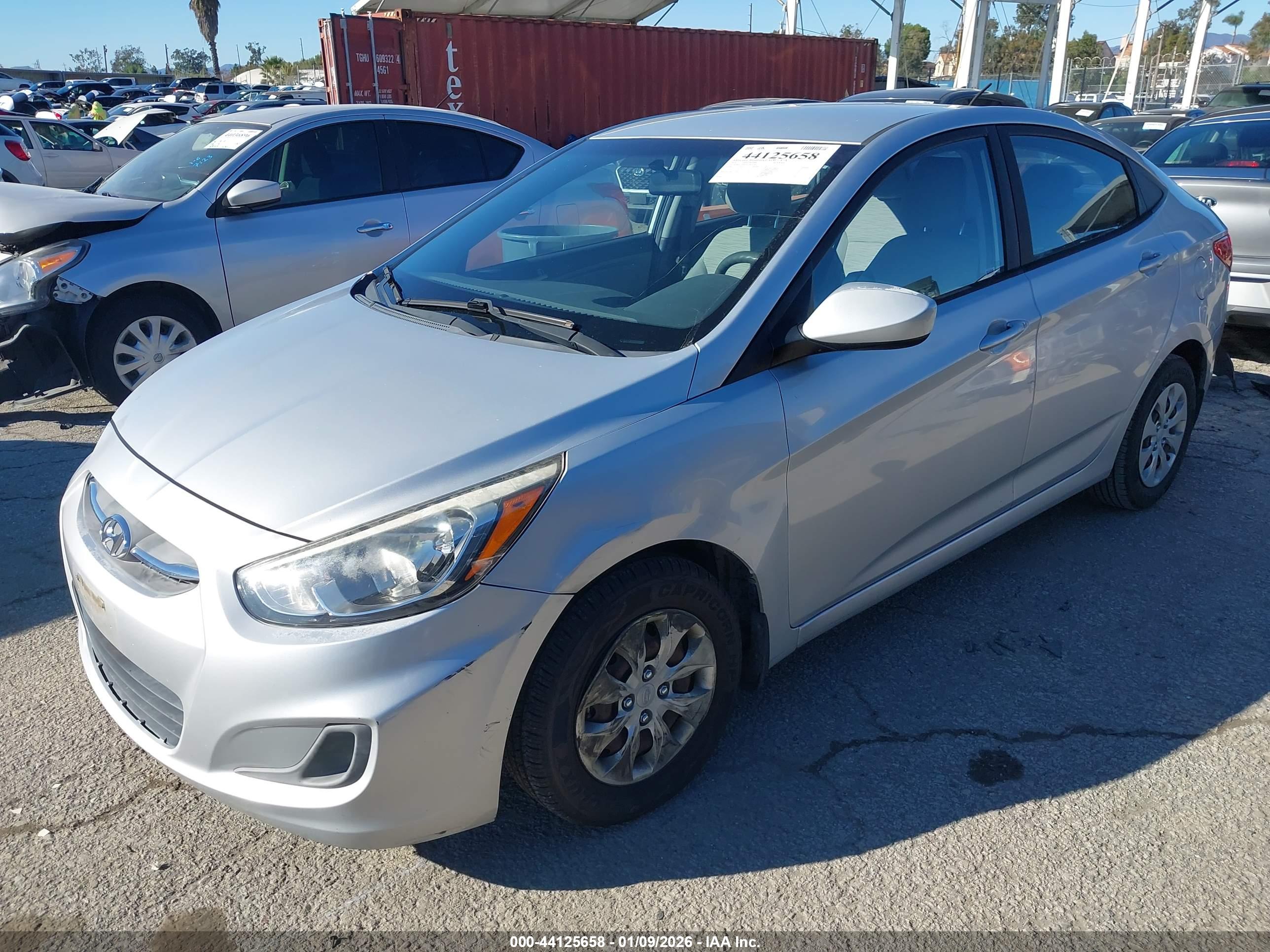 HYUNDAI ACCENT image 2