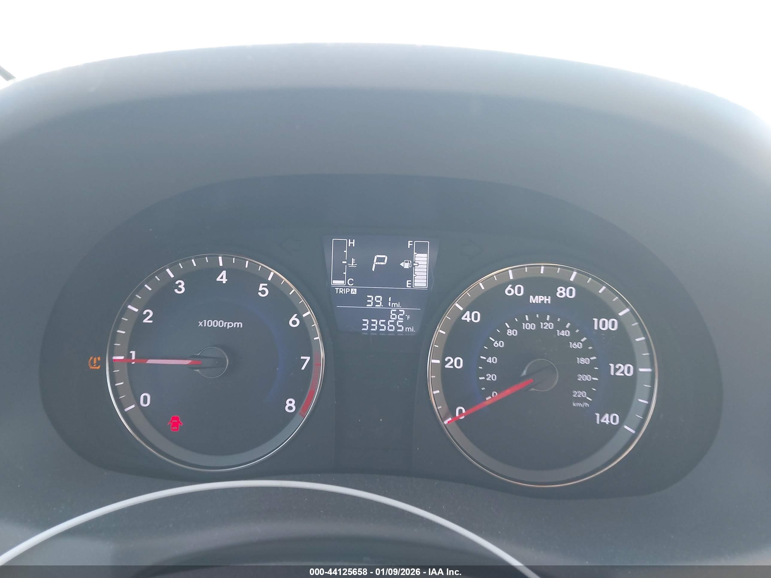 HYUNDAI ACCENT image 7